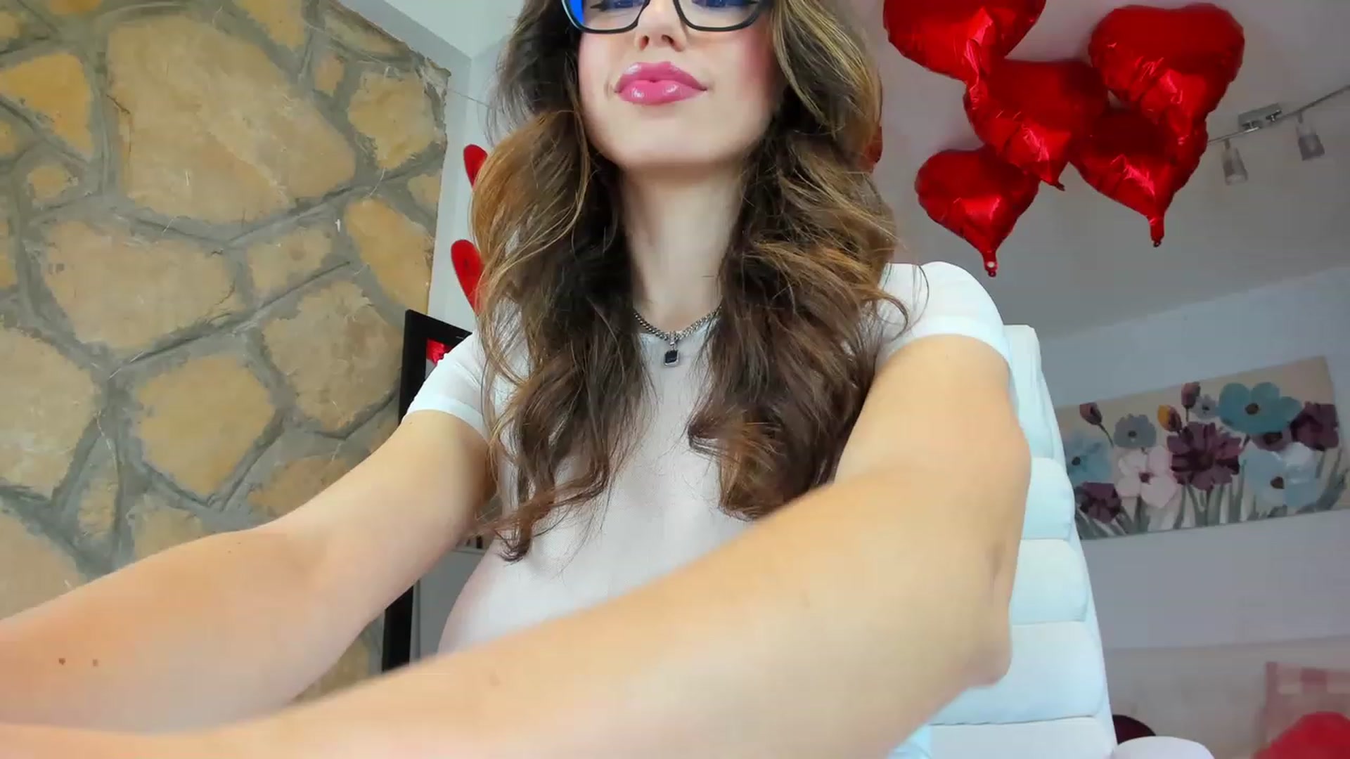 Gallery image thumbnail from AnnasCloset's myfreecams stream on, 02/12/2023, 21:50 image 9 of 20