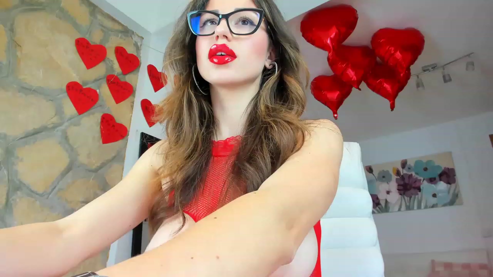 Gallery image thumbnail from AnnasCloset's myfreecams stream on, 02/15/2023, 01:13 image 13 of 20