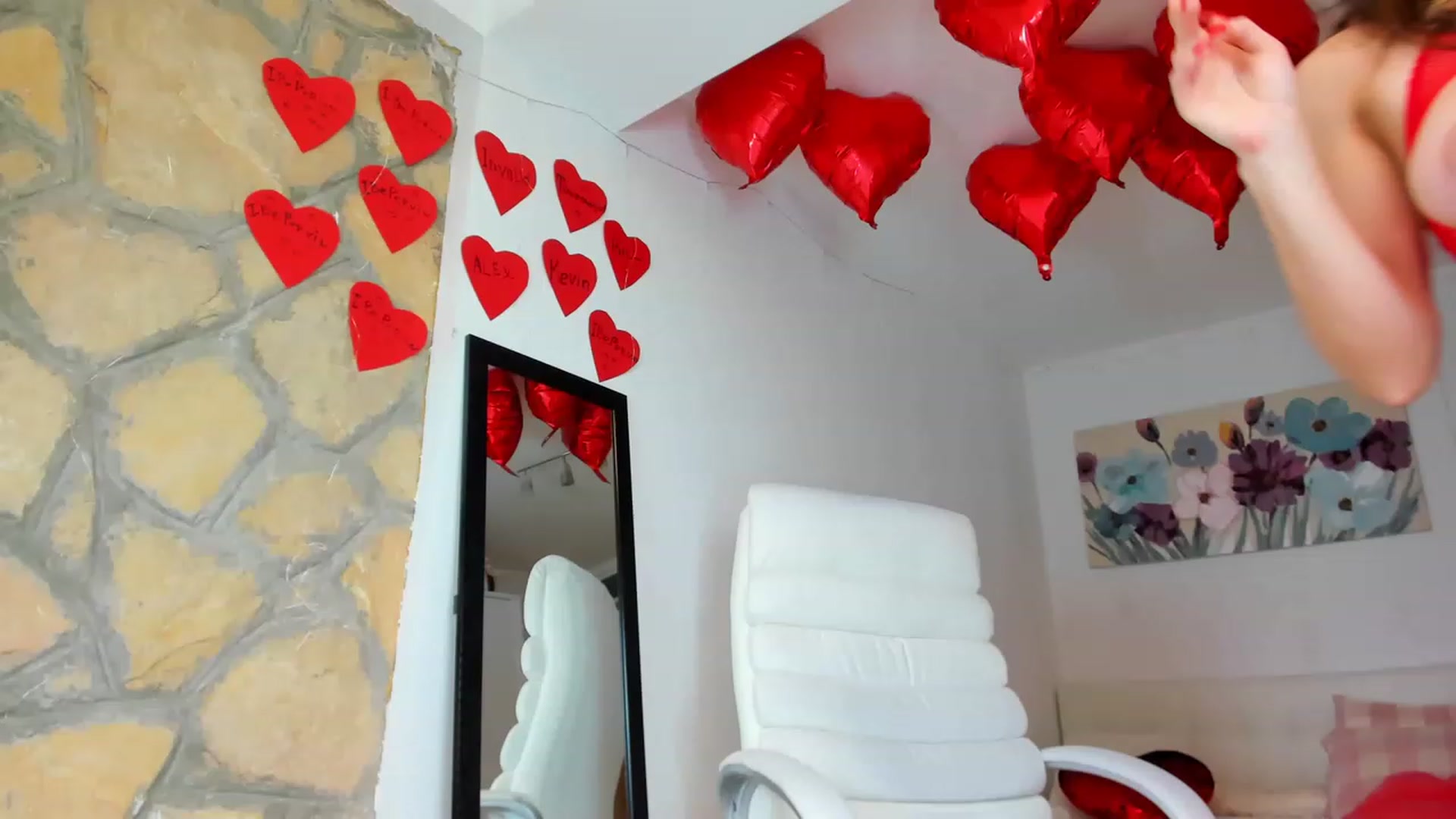 Gallery image thumbnail from AnnasCloset's myfreecams stream on, 02/15/2023, 01:13 image 12 of 20