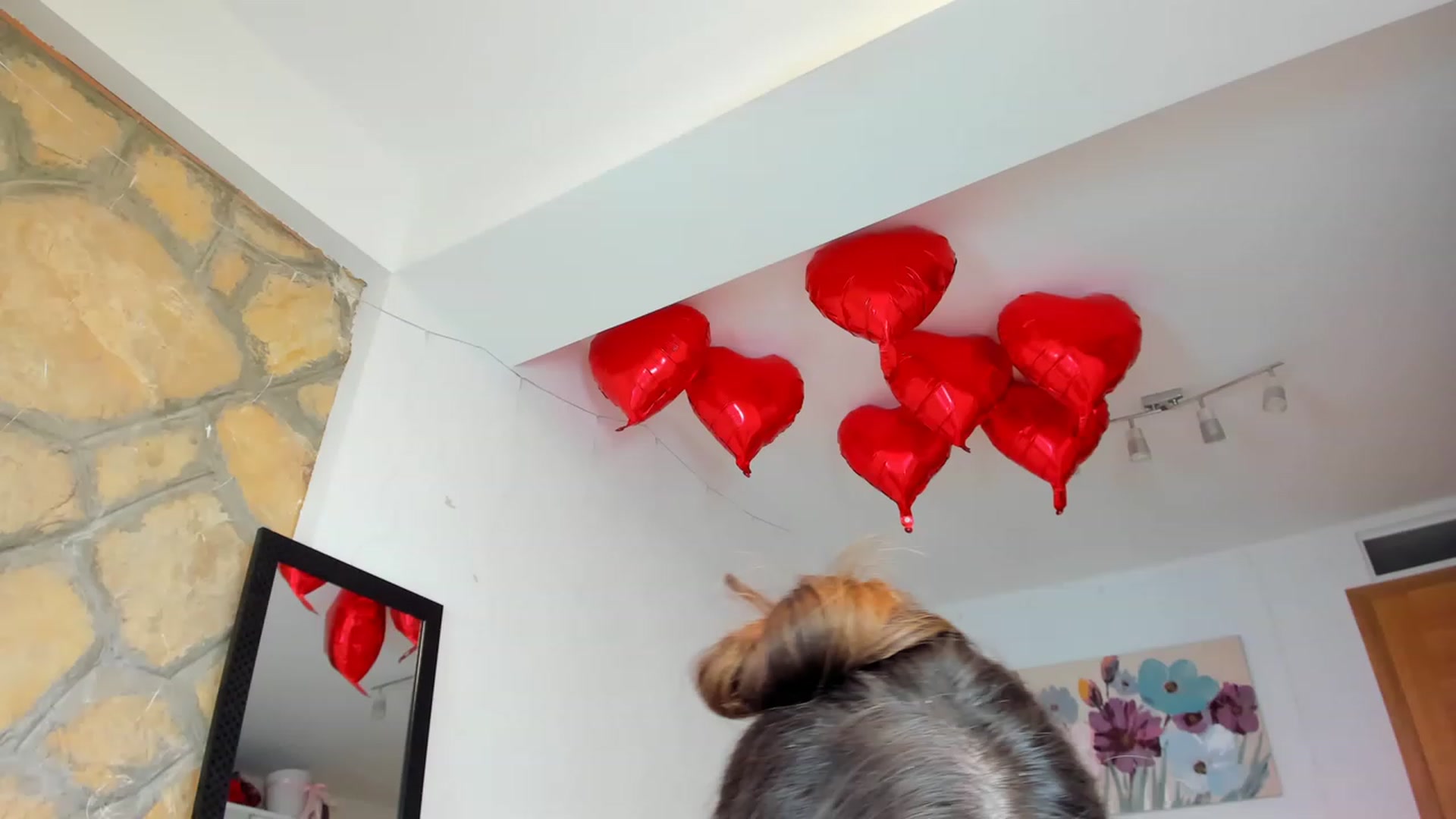 Gallery image thumbnail from AnnasCloset's myfreecams stream on, 02/19/2023, 02:30 image 4 of 20