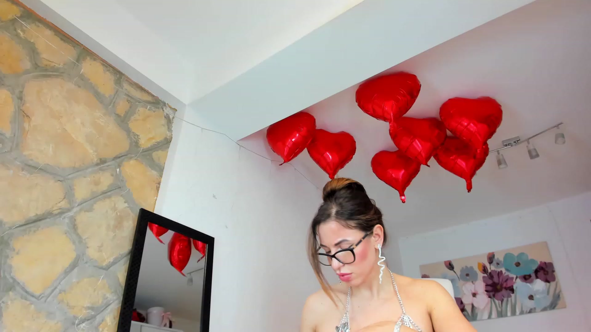 Gallery image thumbnail from AnnasCloset's myfreecams stream on, 02/19/2023, 02:30 image 11 of 20
