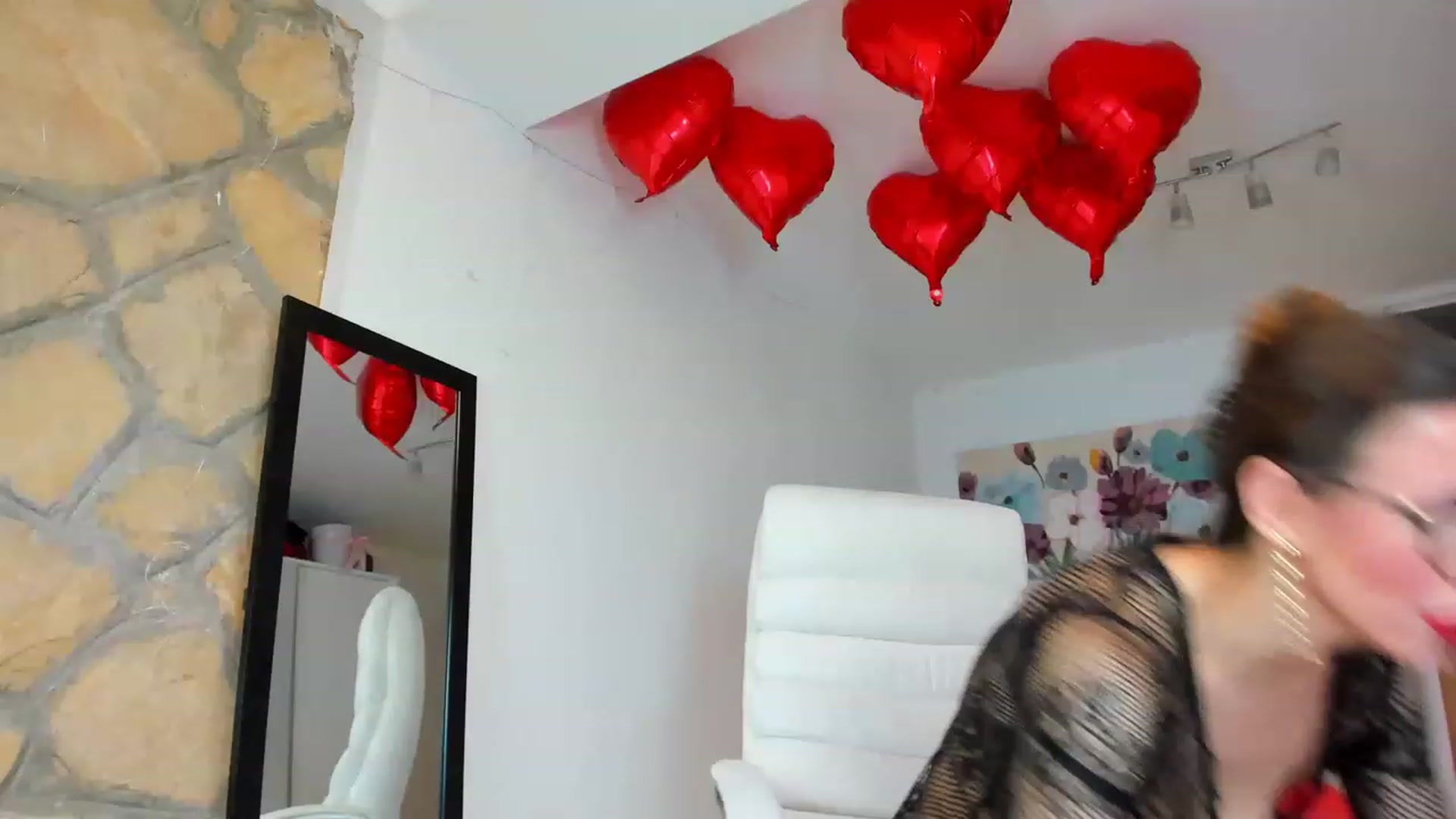 Gallery image thumbnail from AnnasCloset's myfreecams stream on, 02/19/2023, 22:48 image 20 of 20