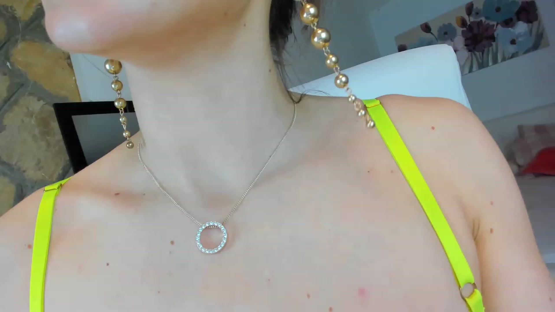 Gallery image thumbnail from AnnasCloset's myfreecams stream on, 02/20/2023, 03:05 image 10 of 20
