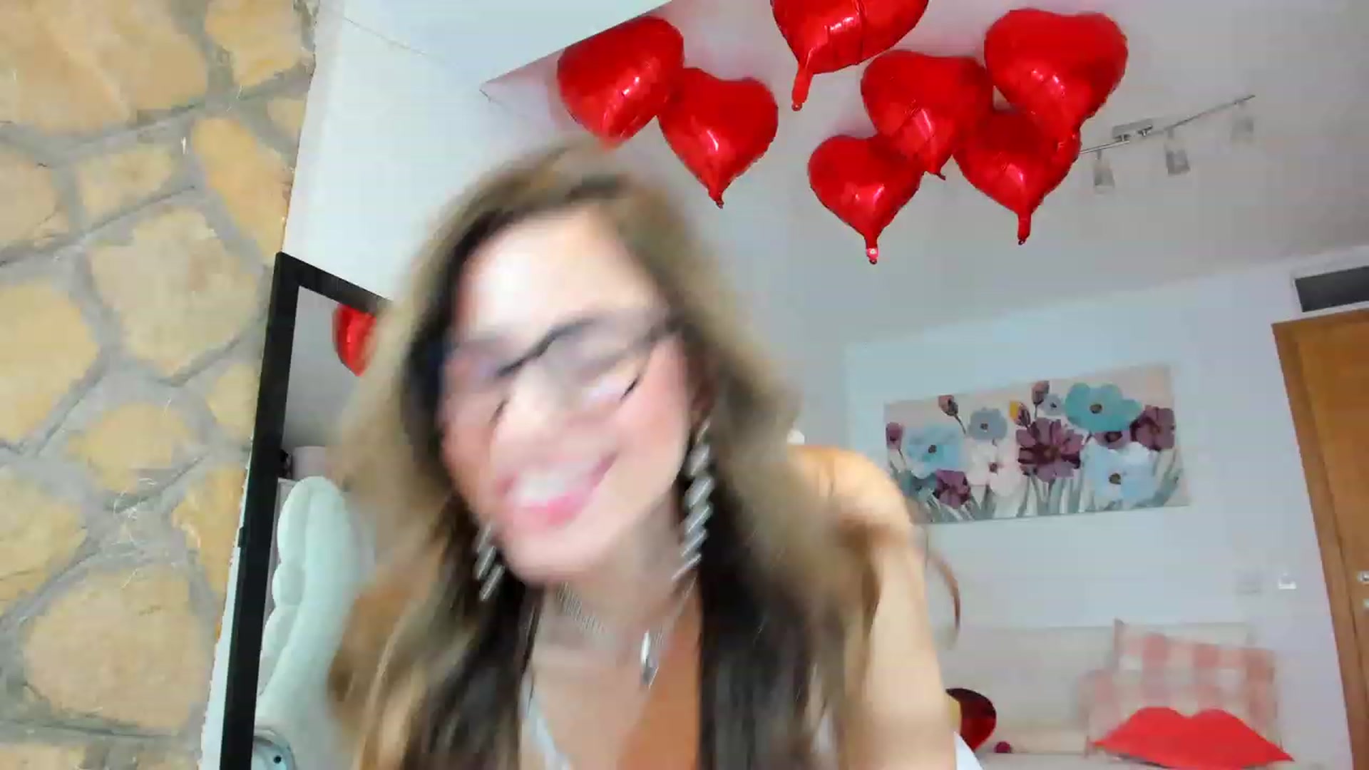 Gallery image thumbnail from AnnasCloset's myfreecams stream on, 02/23/2023, 24:03 image 3 of 20