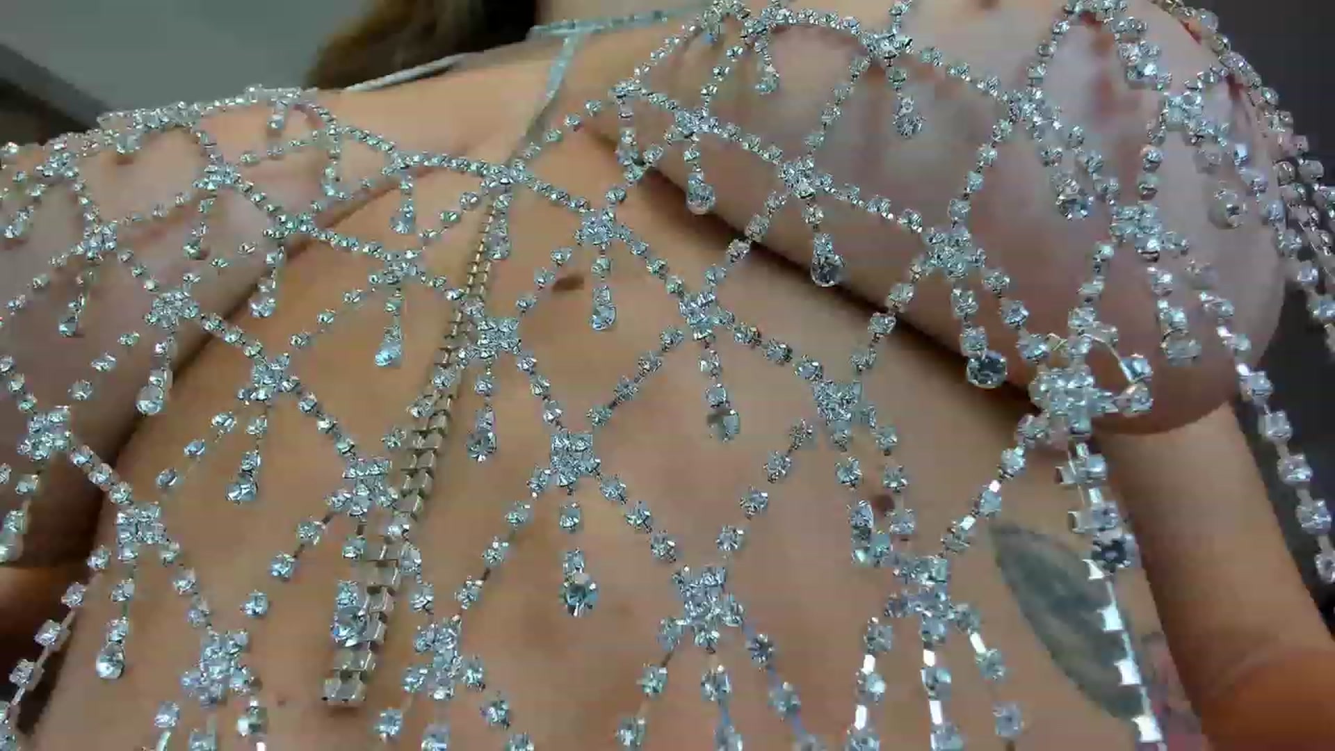Gallery image thumbnail from AnnasCloset's myfreecams stream on, 05/24/2023, 24:02 image 3 of 20