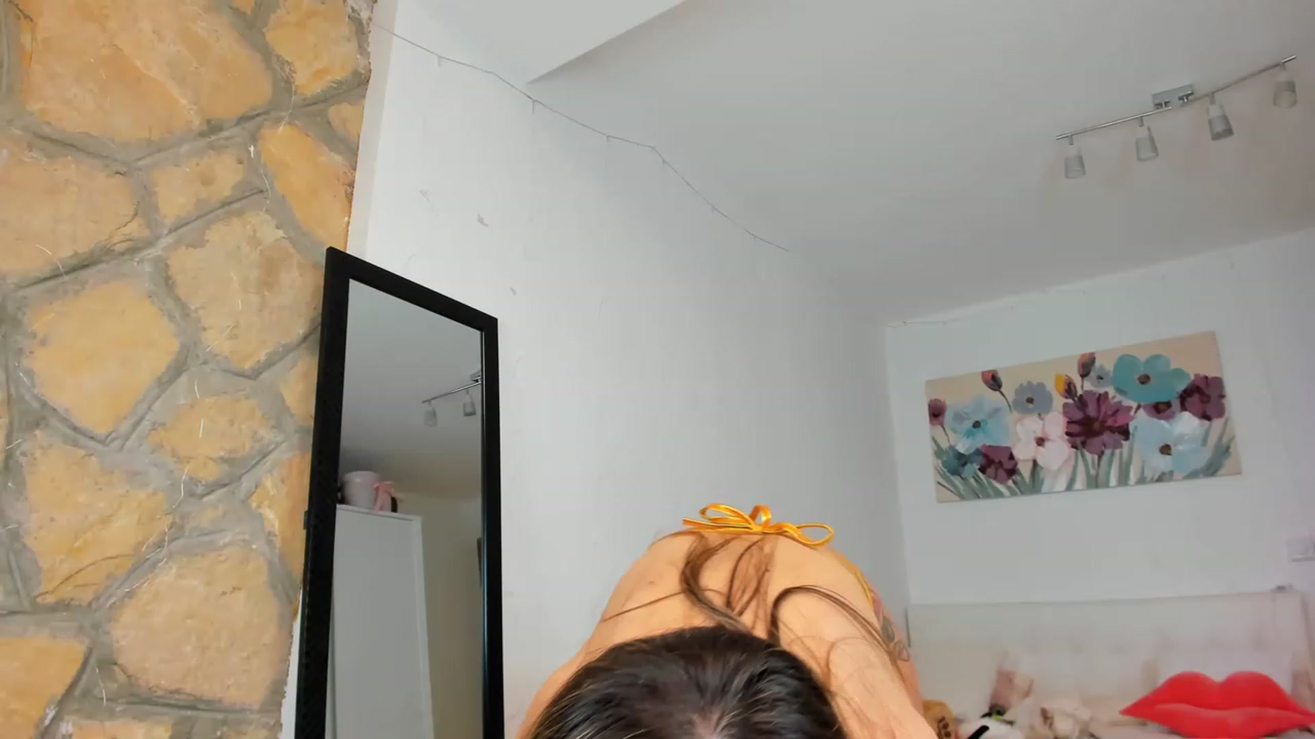 Gallery image thumbnail from AnnasCloset's myfreecams stream on, 06/02/2023, 02:05 image 17 of 20