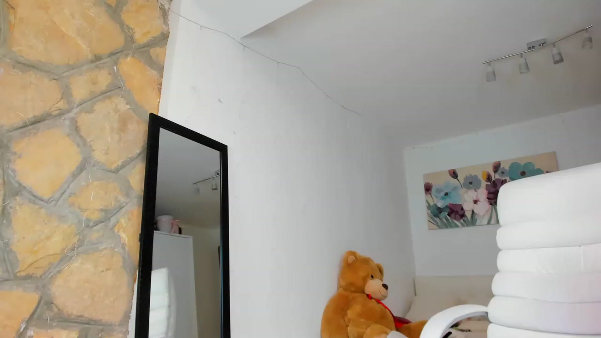 Gallery image thumbnail from AnnasCloset's myfreecams stream on, 06/02/2023, 02:05 image 10 of 20
