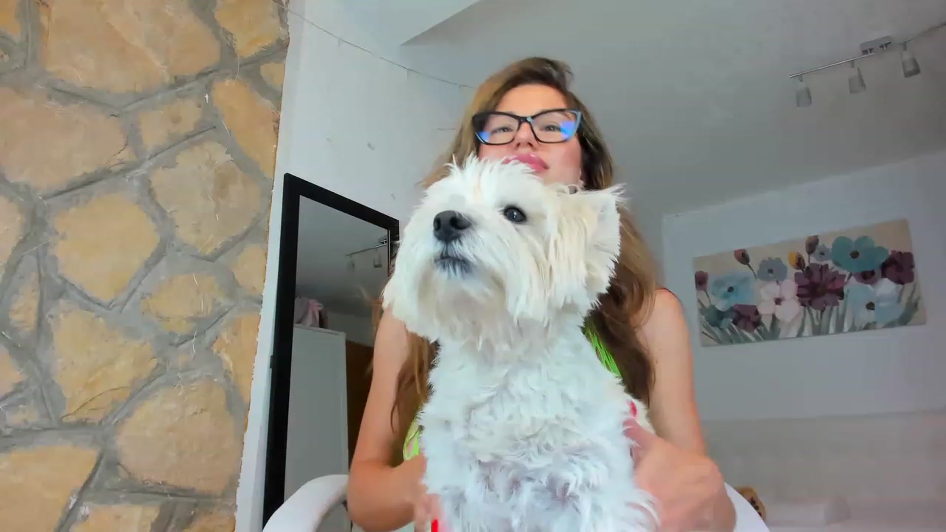 Gallery image thumbnail from AnnasCloset's myfreecams stream on, 06/19/2023, 24:35 image 18 of 20