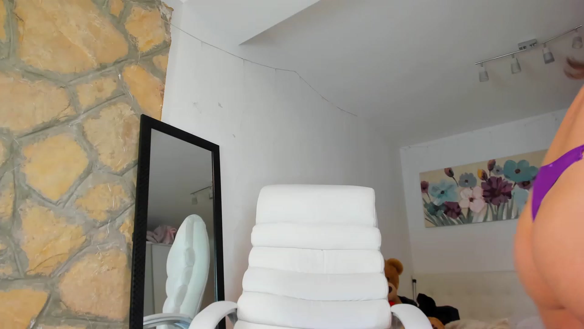 Gallery image thumbnail from AnnasCloset's myfreecams stream on, 06/23/2023, 02:58 image 5 of 20