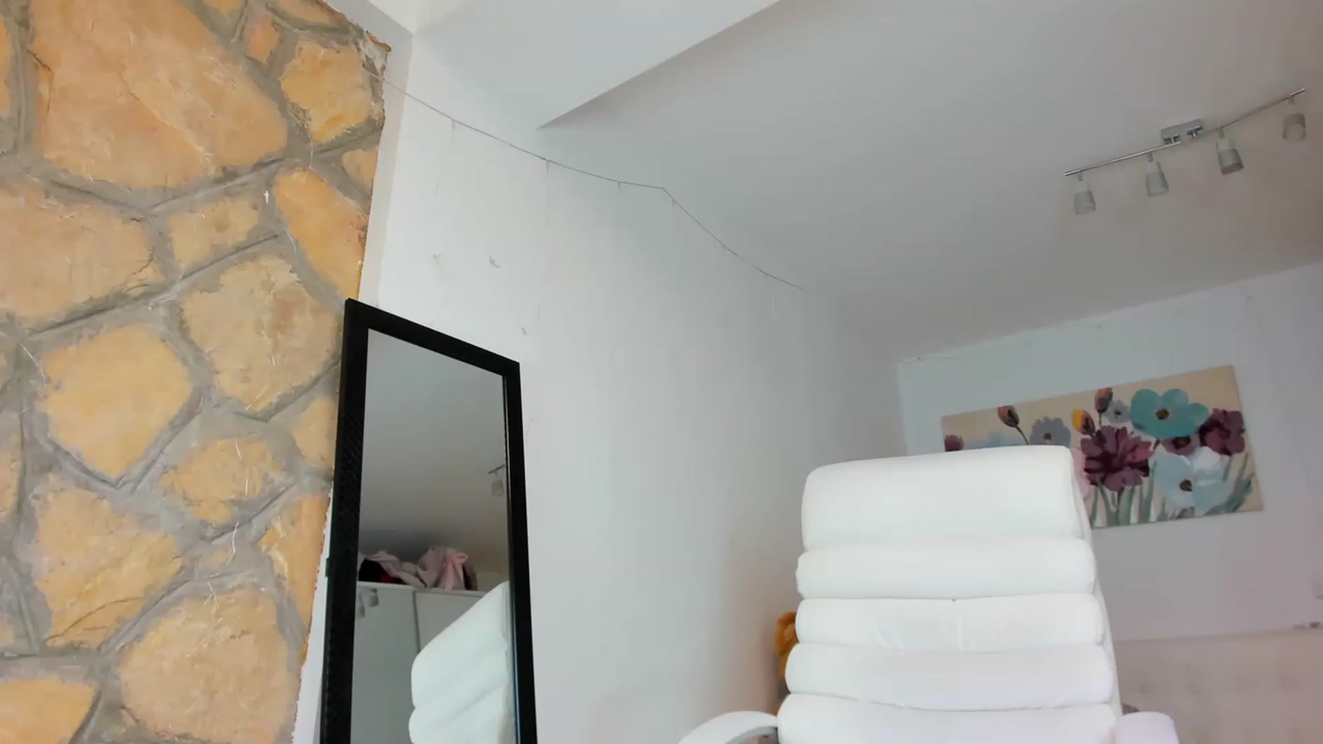 Gallery image thumbnail from AnnasCloset's myfreecams stream on, 06/29/2023, 24:59 image 12 of 20