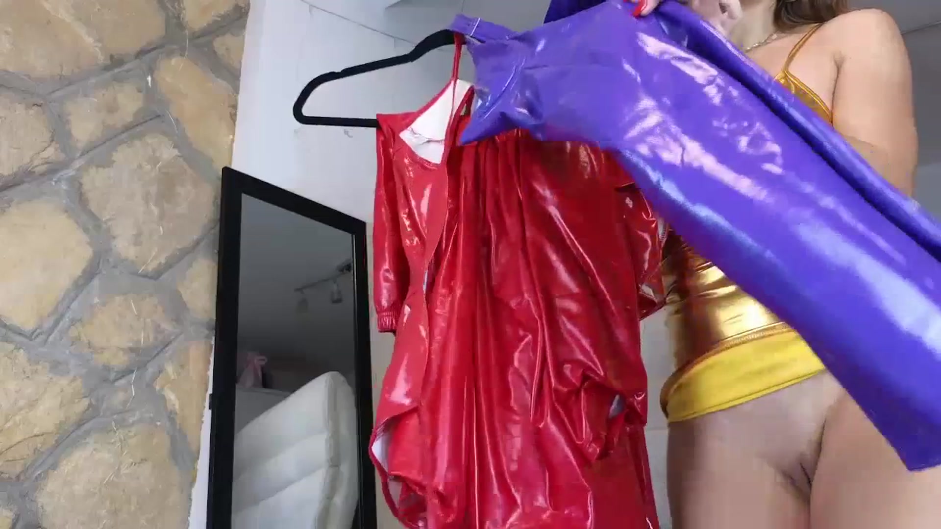 Gallery image thumbnail from AnnasCloset's myfreecams stream on, 07/16/2023, 21:08 image 19 of 20