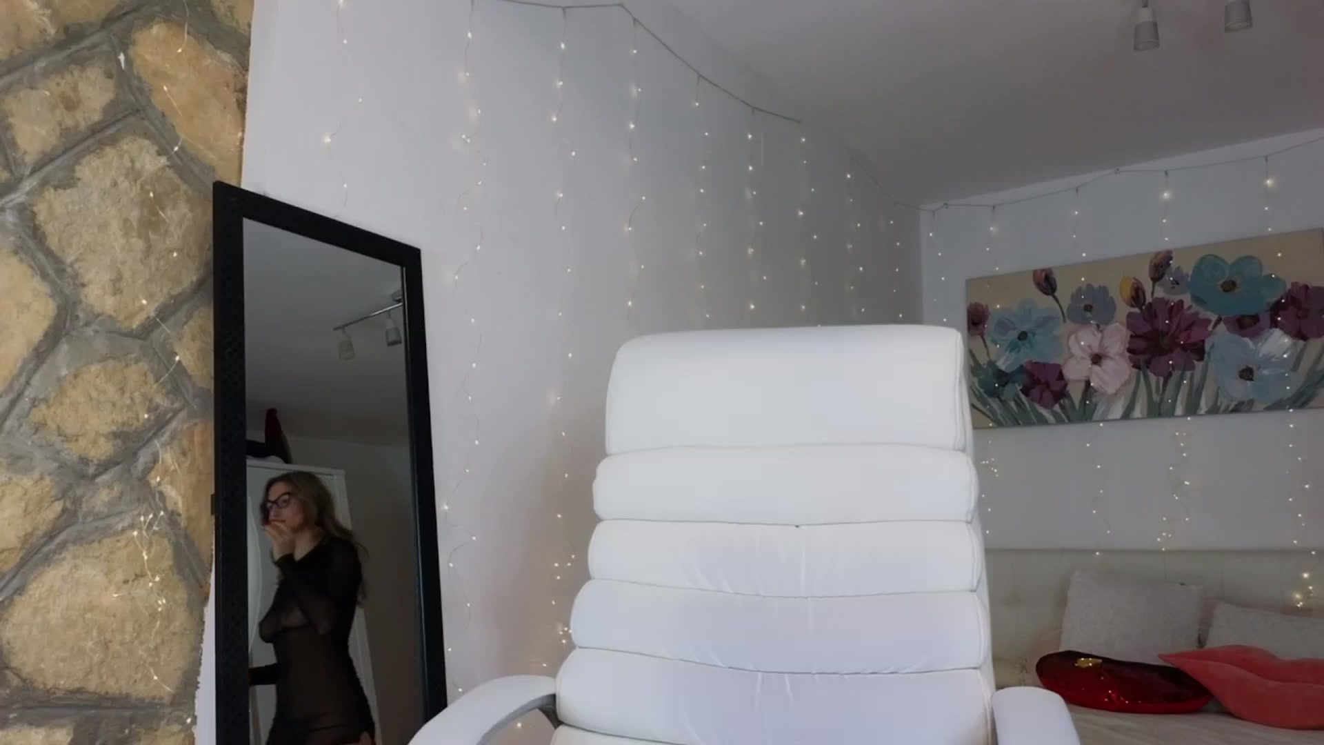 Gallery image thumbnail from AnnasCloset's myfreecams stream on, 01/09/2024, 03:02 image 7 of 20
