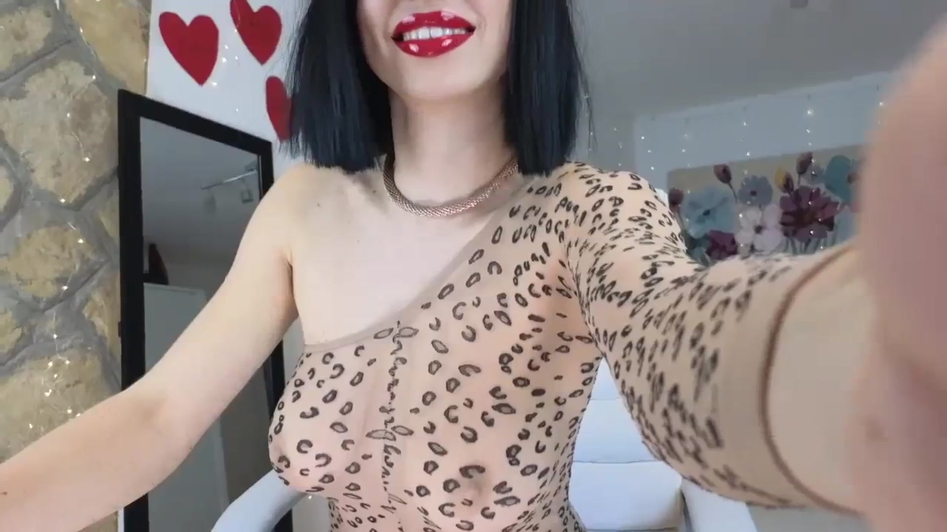 Gallery image thumbnail from AnnasCloset's myfreecams stream on, 02/27/2024, 01:05 image 9 of 20