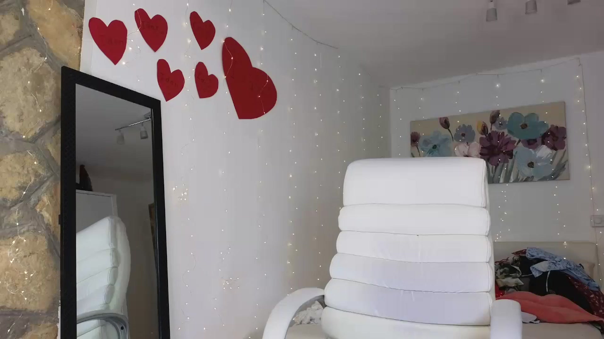Gallery image thumbnail from AnnasCloset's myfreecams stream on, 02/27/2024, 02:30 image 8 of 20