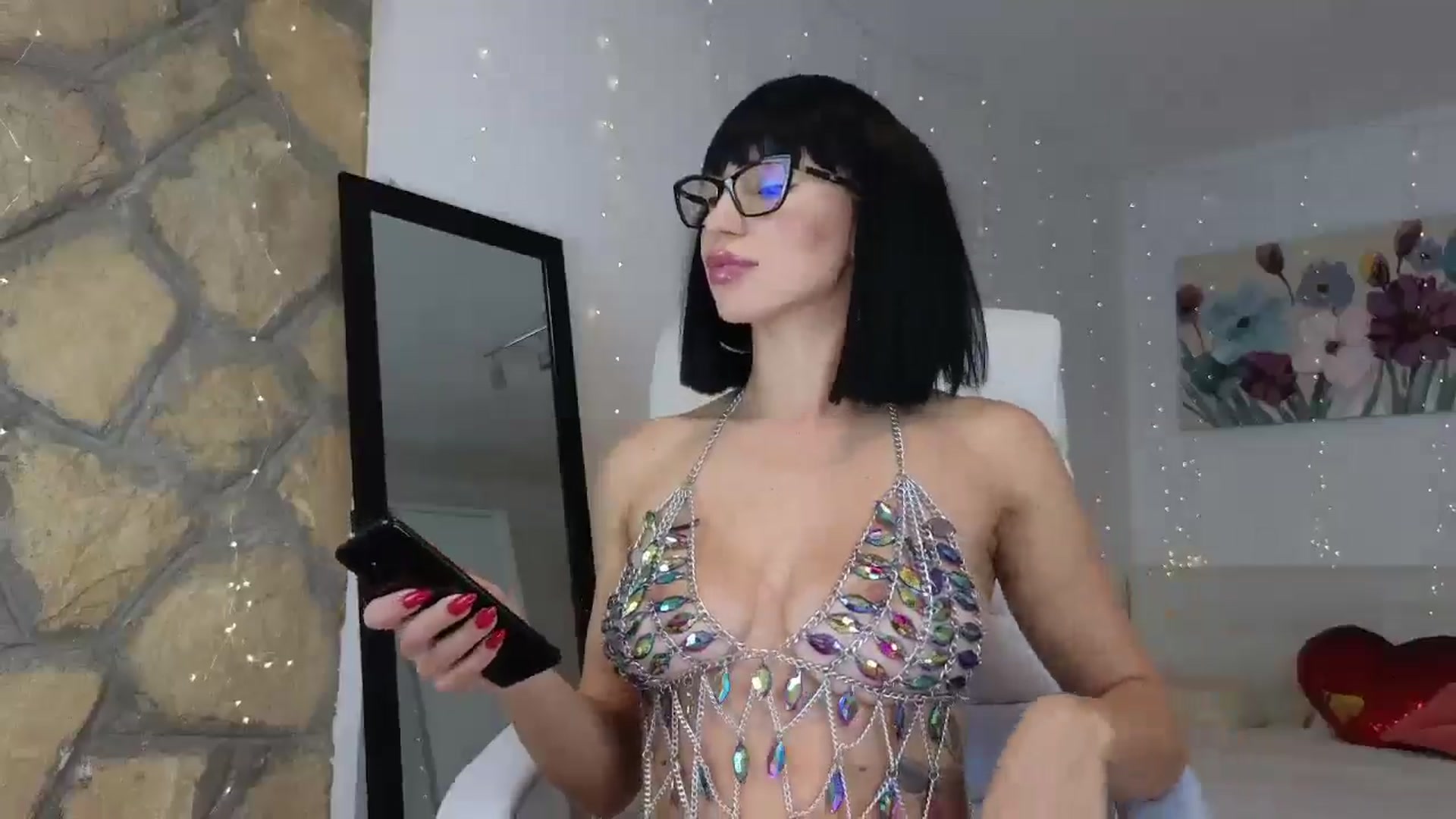 Gallery image thumbnail from AnnasCloset's myfreecams stream on, 05/17/2024, 01:52 image 20 of 20
