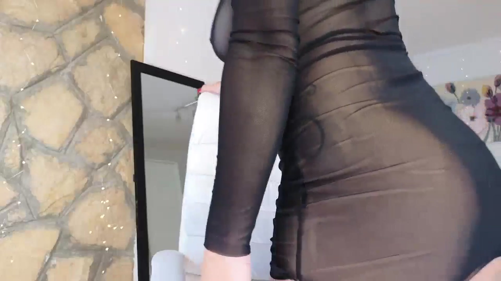 Gallery image thumbnail from AnnasCloset's myfreecams stream on, 06/10/2024, 24:52 image 12 of 20