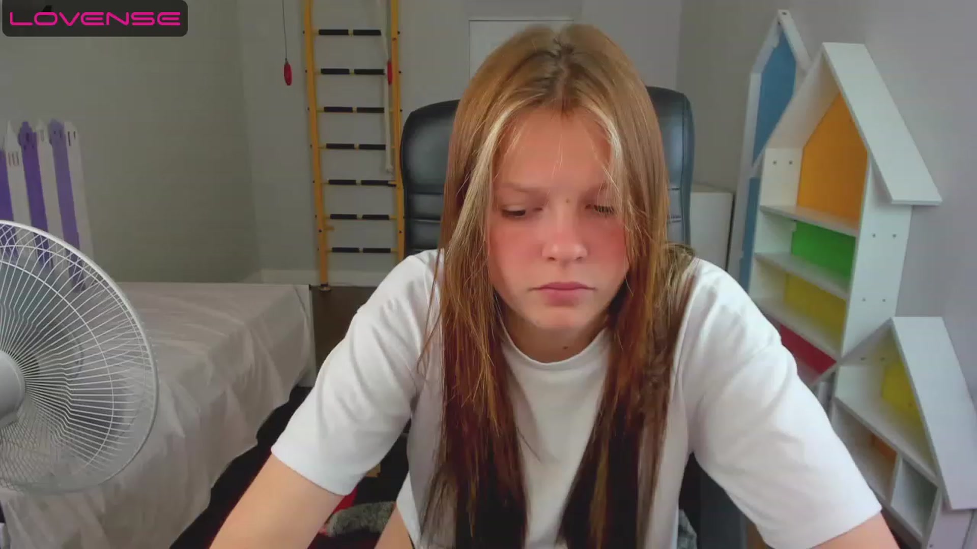 Gallery image thumbnail from Annasteel's myfreecams stream on, 06/19/2023, 08:42 image 16 of 20