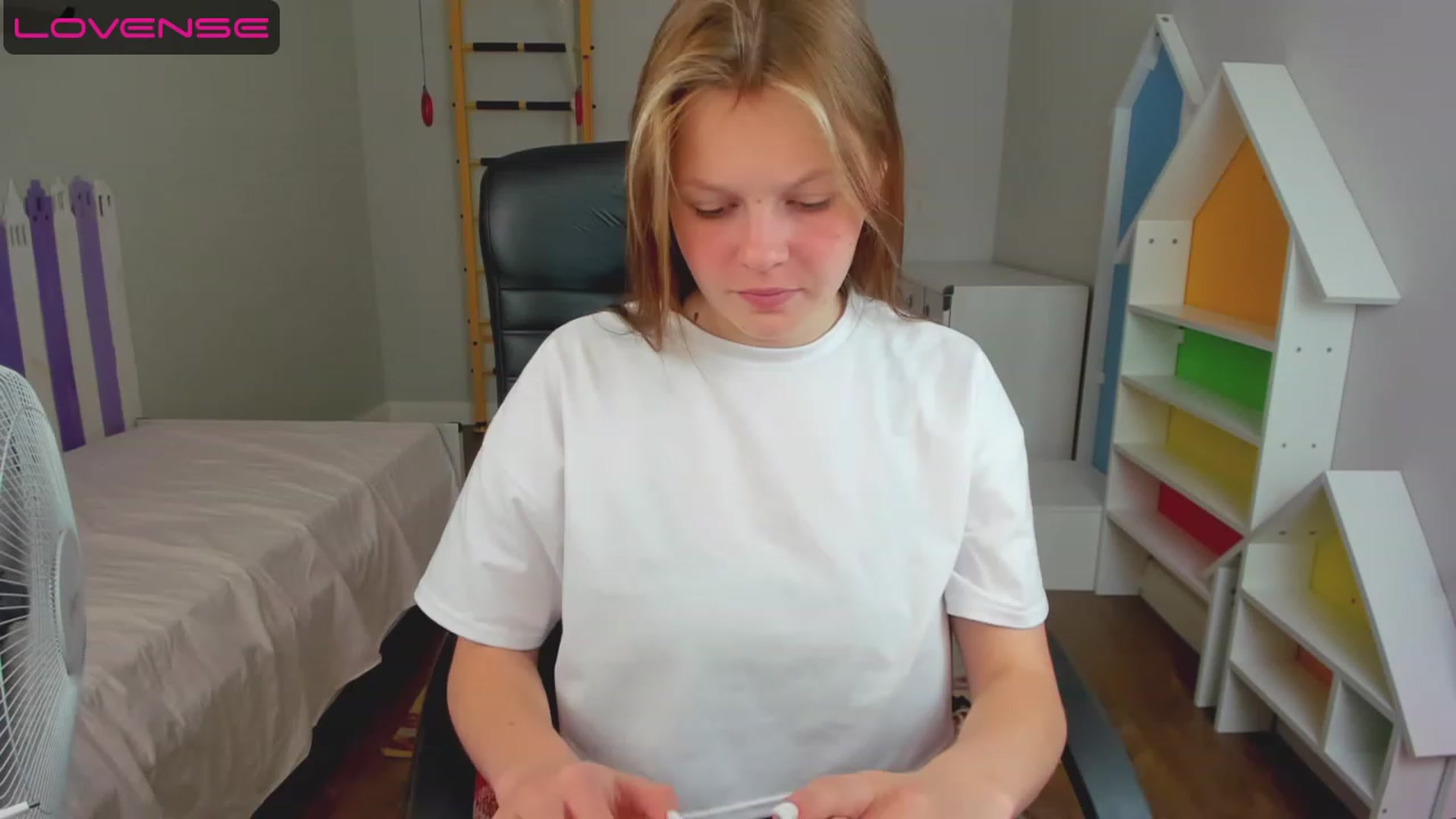 Gallery image thumbnail from Annasteel's myfreecams stream on, 06/19/2023, 10:57 image 19 of 20