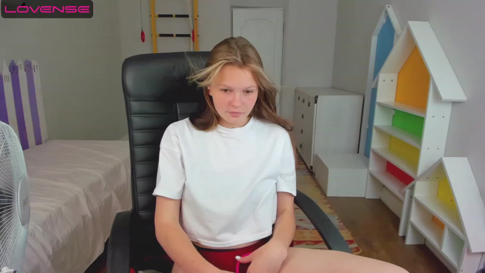 Gallery image thumbnail from Annasteel's myfreecams stream on, 06/19/2023, 10:57 image 1 of 20
