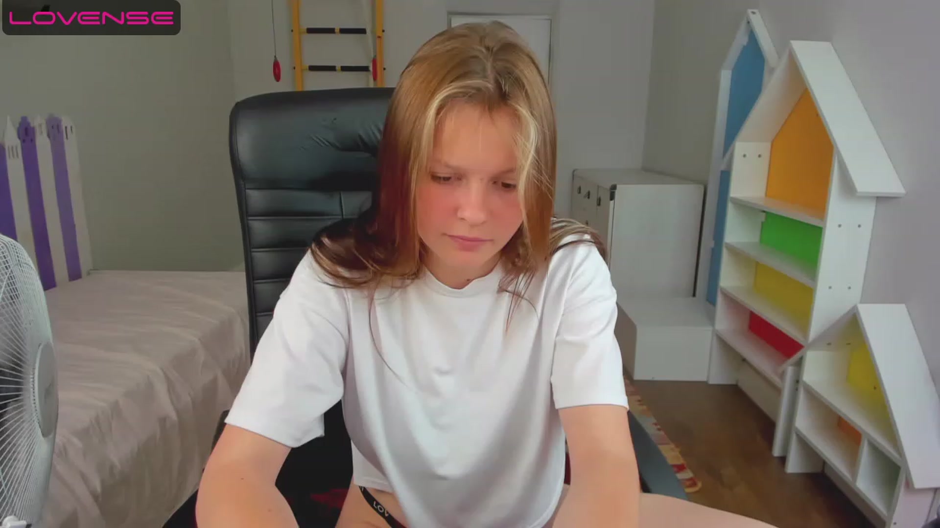 Gallery image thumbnail from Annasteel's myfreecams stream on, 06/19/2023, 10:57 image 2 of 20