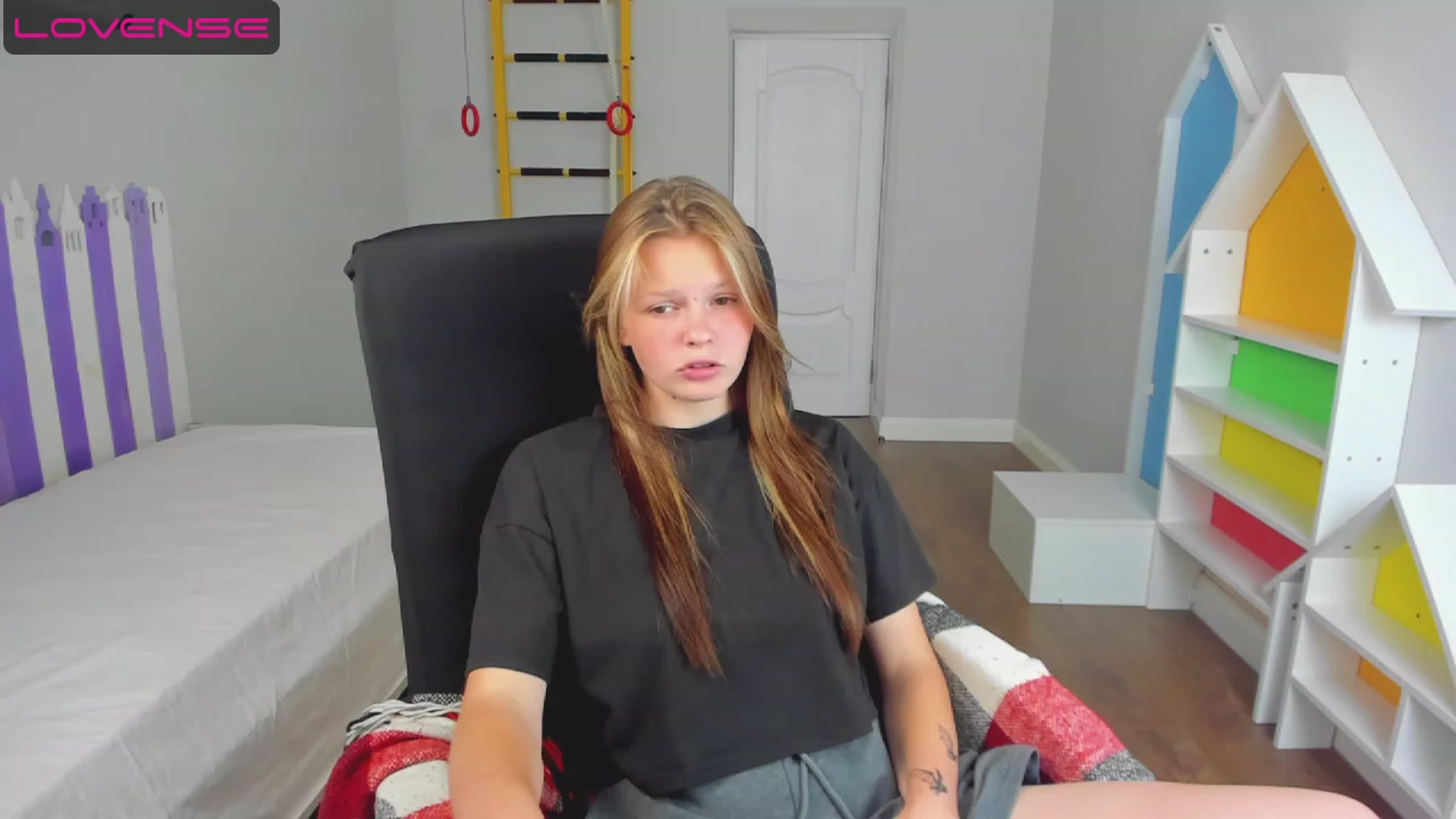 Gallery image thumbnail from Annasteel's myfreecams stream on, 07/16/2023, 10:56 image 14 of 20