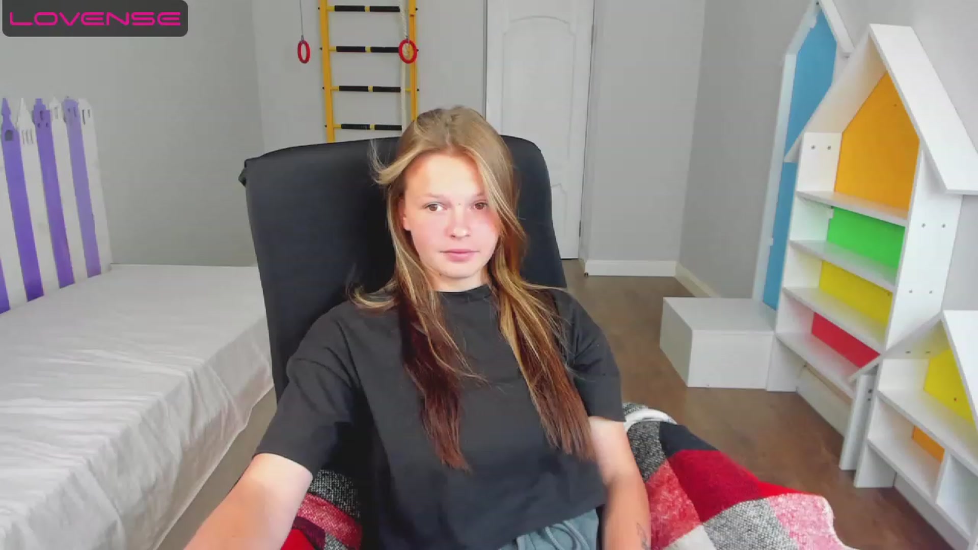 Gallery image thumbnail from Annasteel's myfreecams stream on, 07/18/2023, 10:01 image 2 of 20
