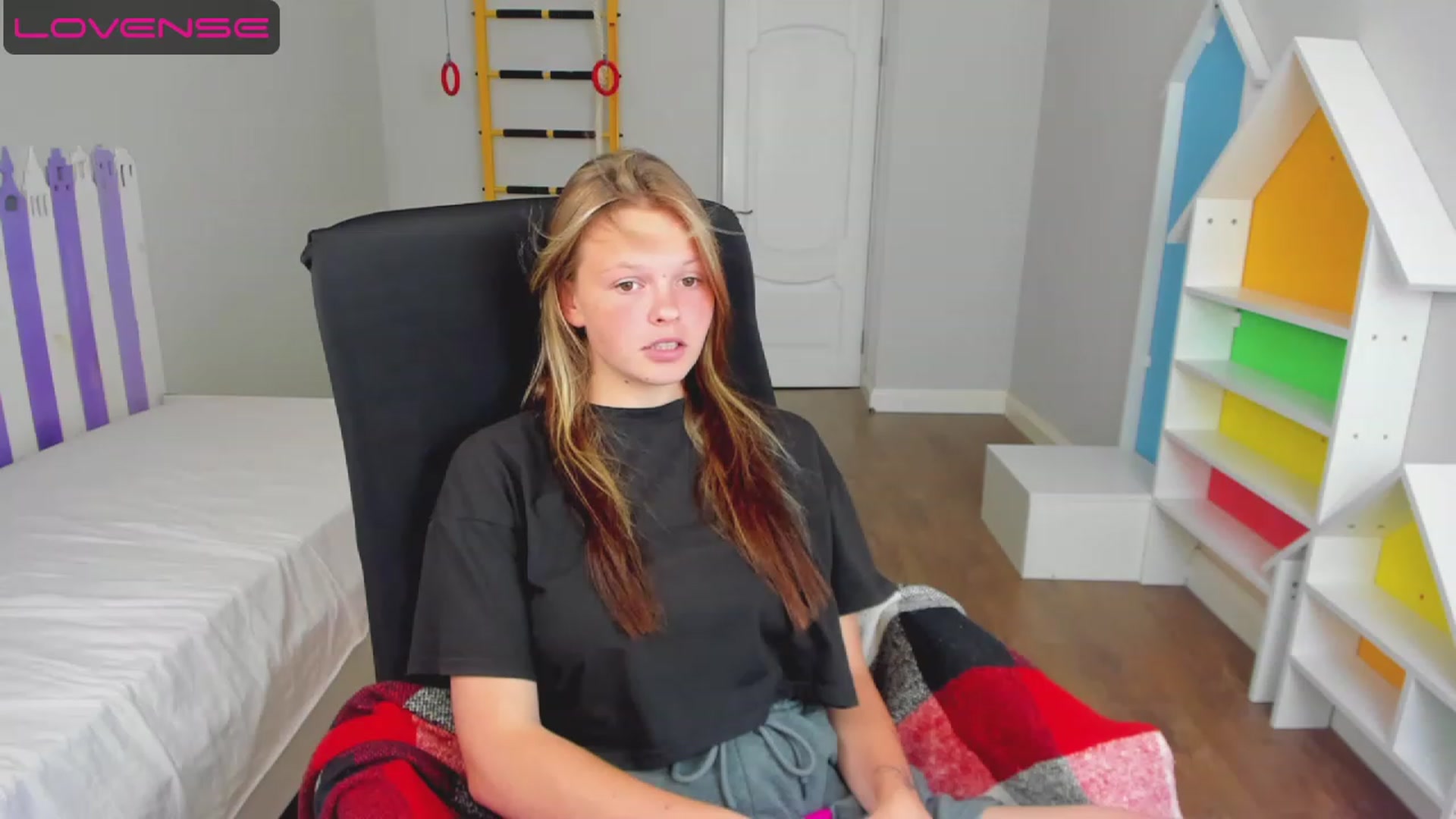 Gallery image thumbnail from Annasteel's myfreecams stream on, 07/18/2023, 10:01 image 10 of 20