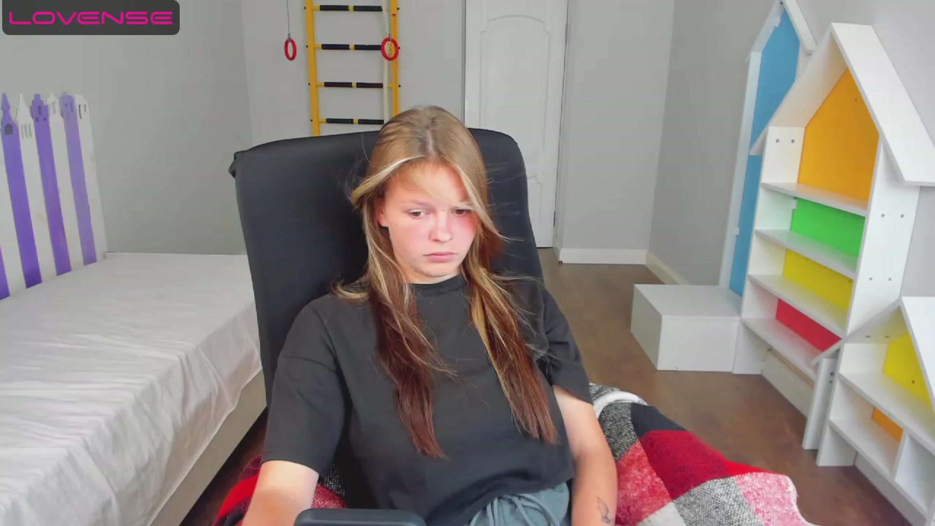 Gallery image thumbnail from Annasteel's myfreecams stream on, 07/18/2023, 10:01 image 3 of 20
