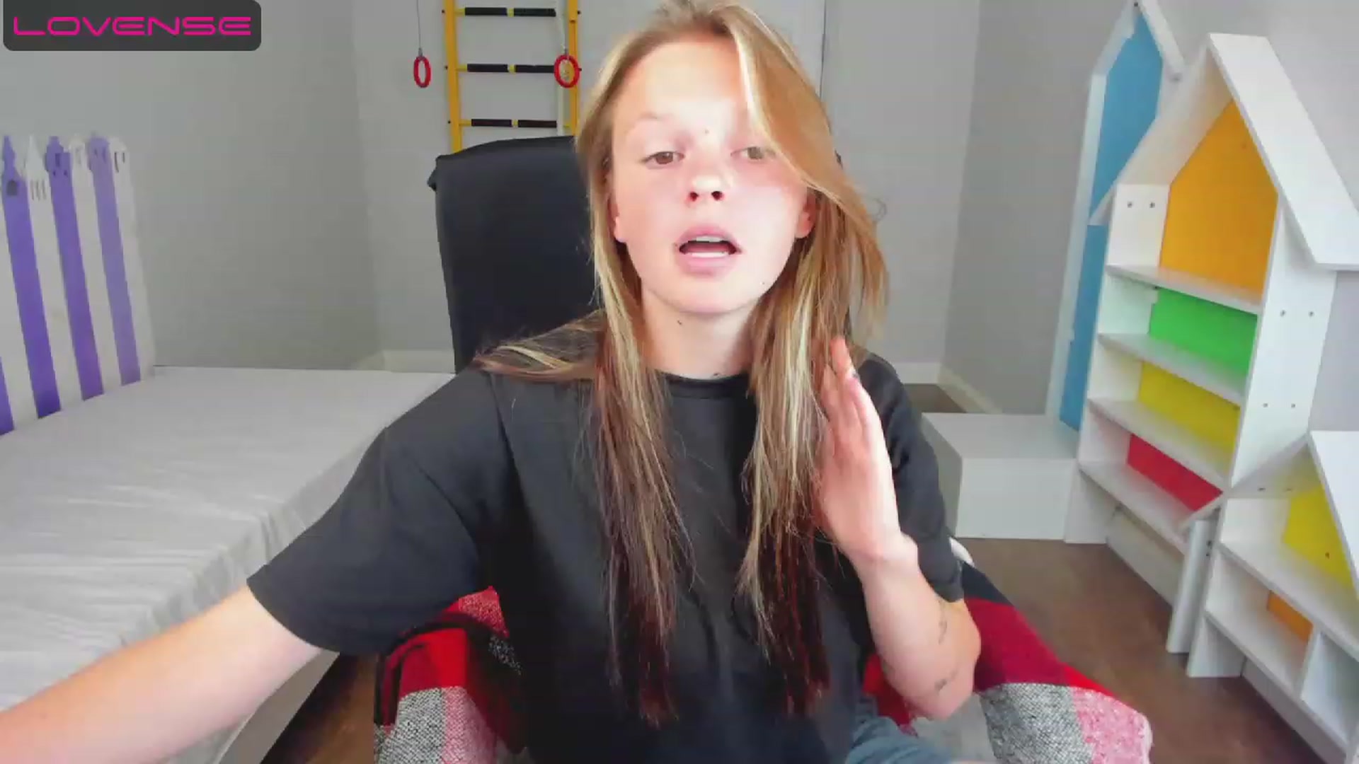 Gallery image thumbnail from Annasteel's myfreecams stream on, 07/18/2023, 10:01 image 1 of 20