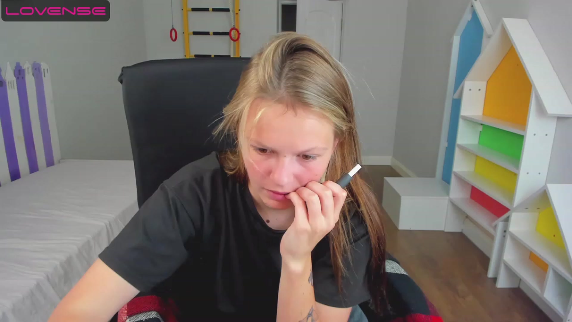 Gallery image thumbnail from Annasteel's myfreecams stream on, 07/18/2023, 11:17 image 4 of 20