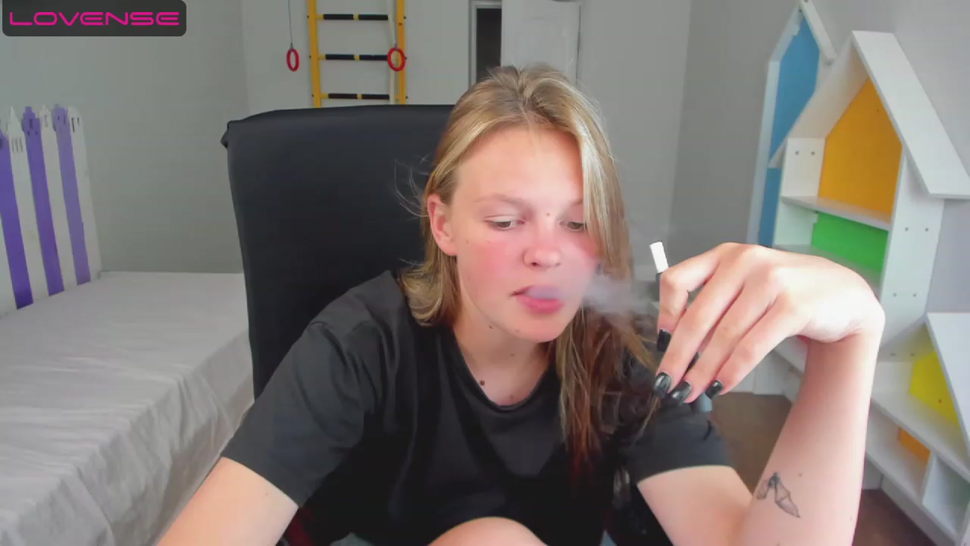 Gallery image thumbnail from Annasteel's myfreecams stream on, 07/18/2023, 11:17 image 7 of 20