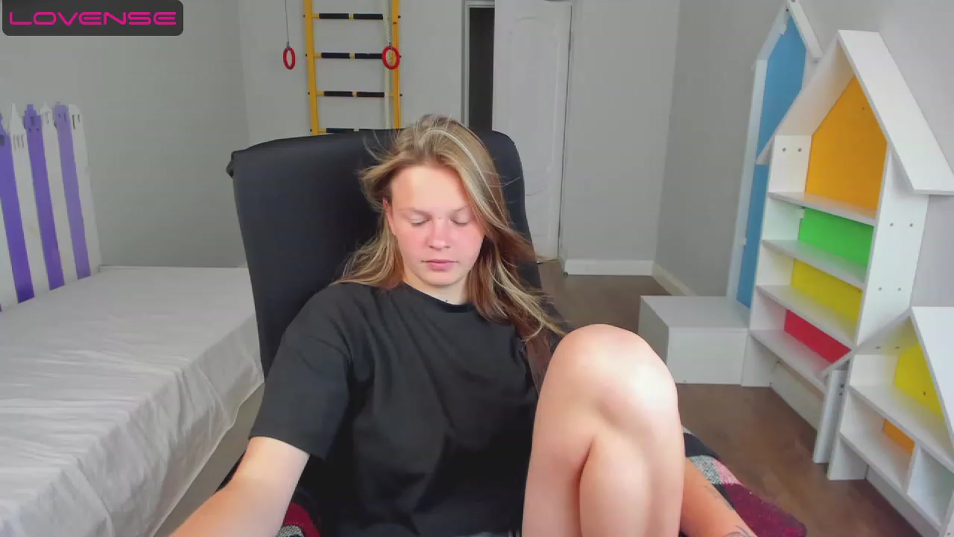 Gallery image thumbnail from Annasteel's myfreecams stream on, 07/18/2023, 11:17 image 11 of 20