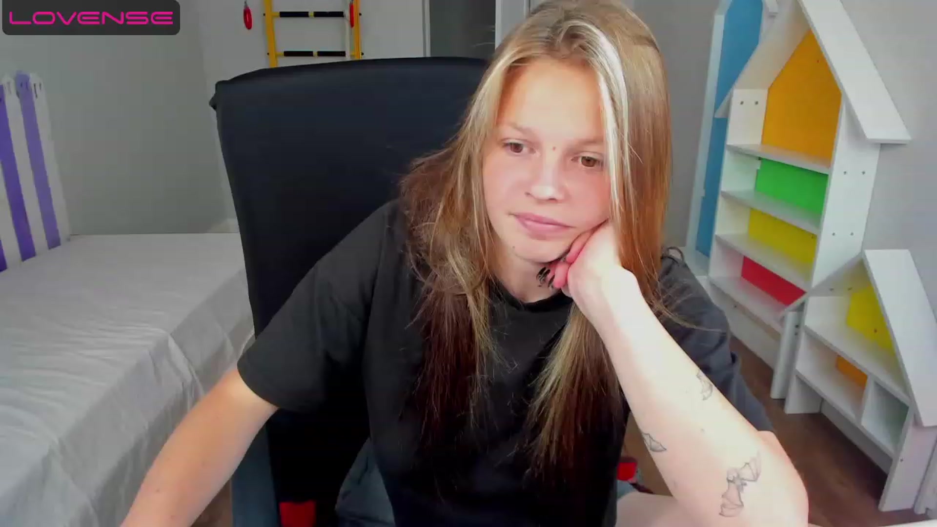 Gallery image thumbnail from Annasteel's myfreecams stream on, 07/22/2023, 09:42 image 6 of 20