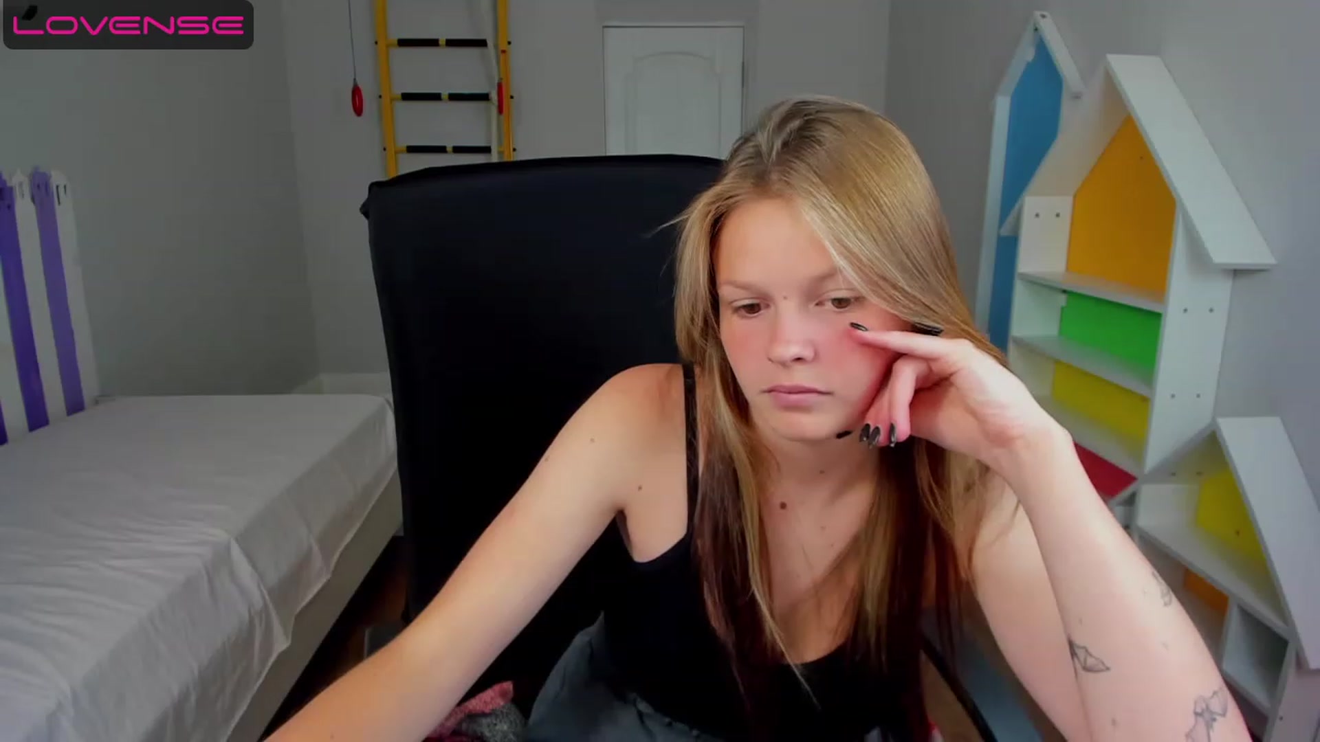 Gallery image thumbnail from Annasteel's myfreecams stream on, 07/22/2023, 11:24 image 4 of 20