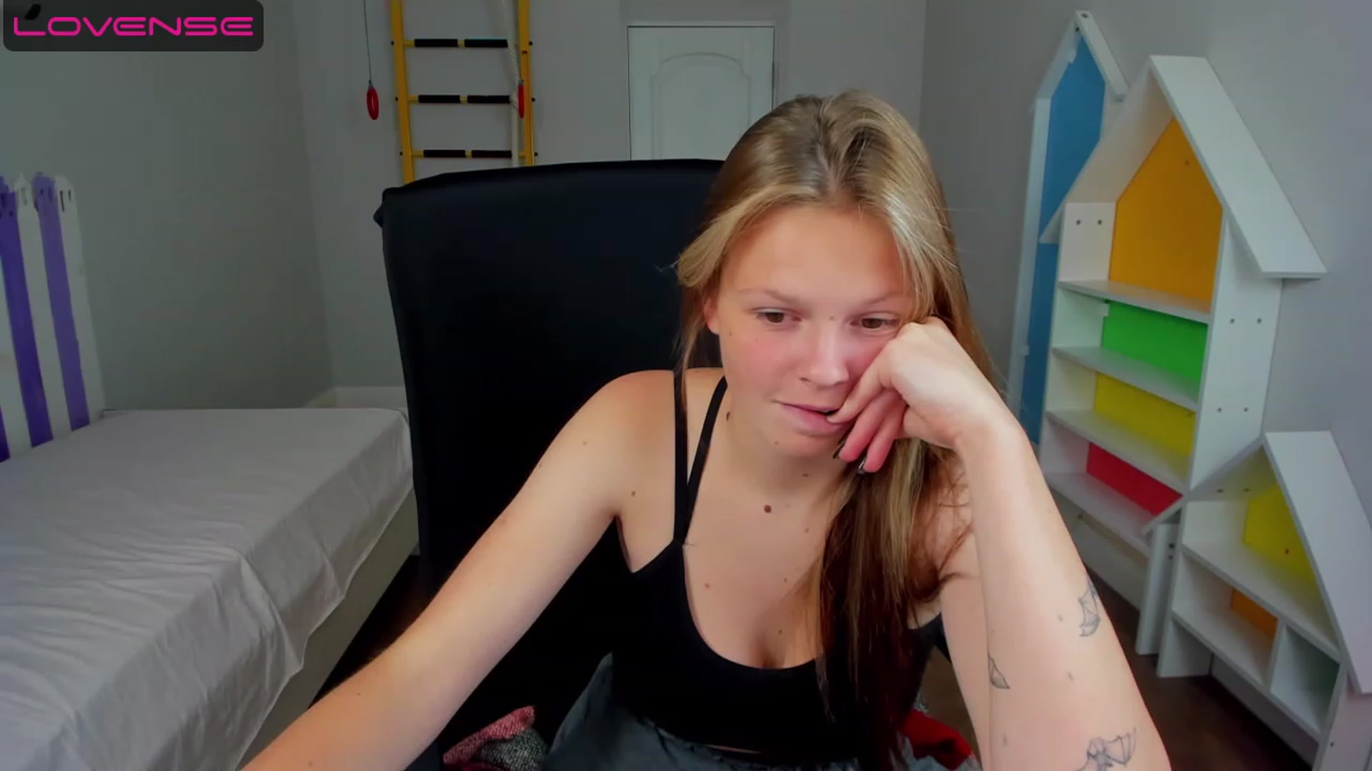 Gallery image thumbnail from Annasteel's myfreecams stream on, 07/22/2023, 11:24 image 5 of 20