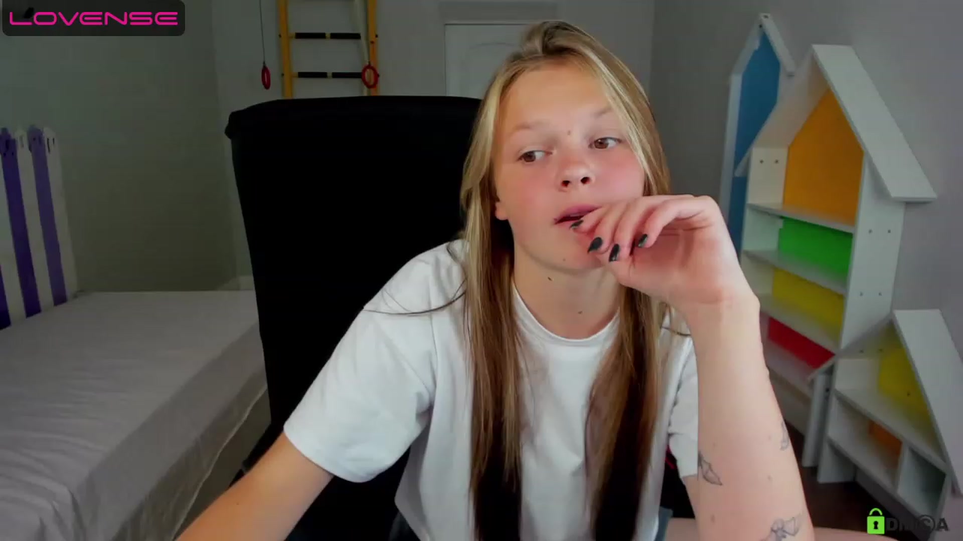 Gallery image thumbnail from Annasteel's myfreecams stream on, 07/23/2023, 09:30 image 19 of 20