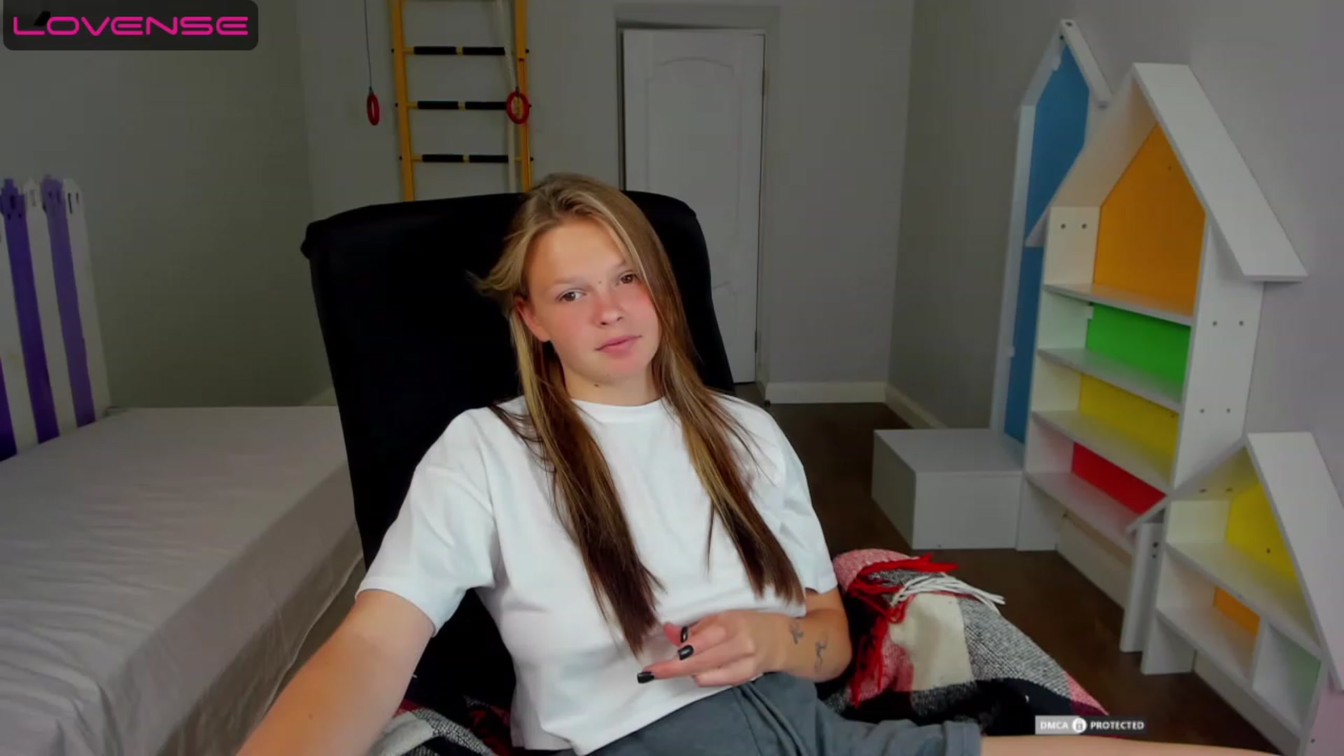 Gallery image thumbnail from Annasteel's myfreecams stream on, 07/23/2023, 10:25 image 16 of 20