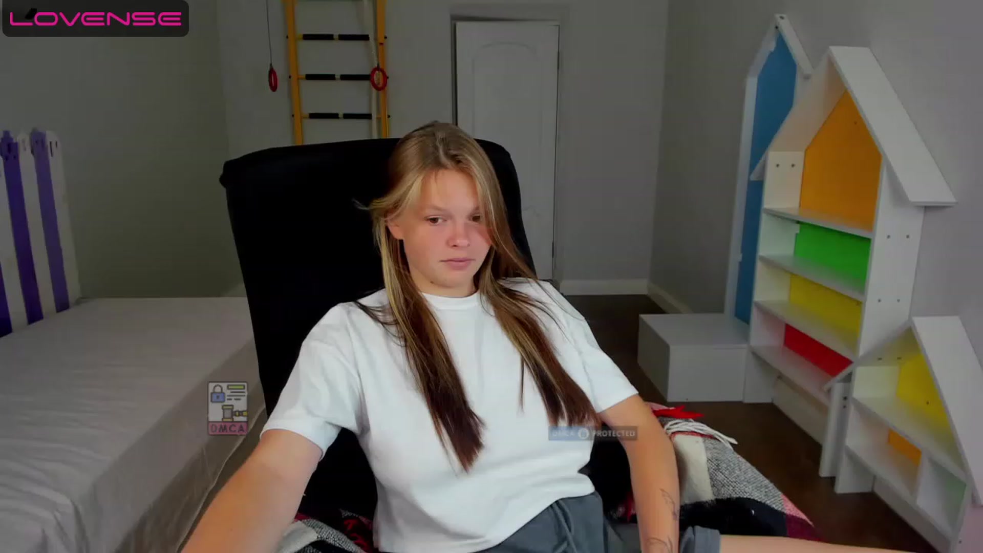 Gallery image thumbnail from Annasteel's myfreecams stream on, 07/23/2023, 10:25 image 17 of 20