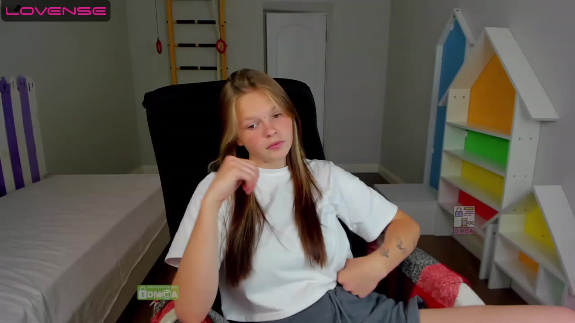 Gallery image thumbnail from Annasteel's myfreecams stream on, 07/23/2023, 10:25 image 3 of 20