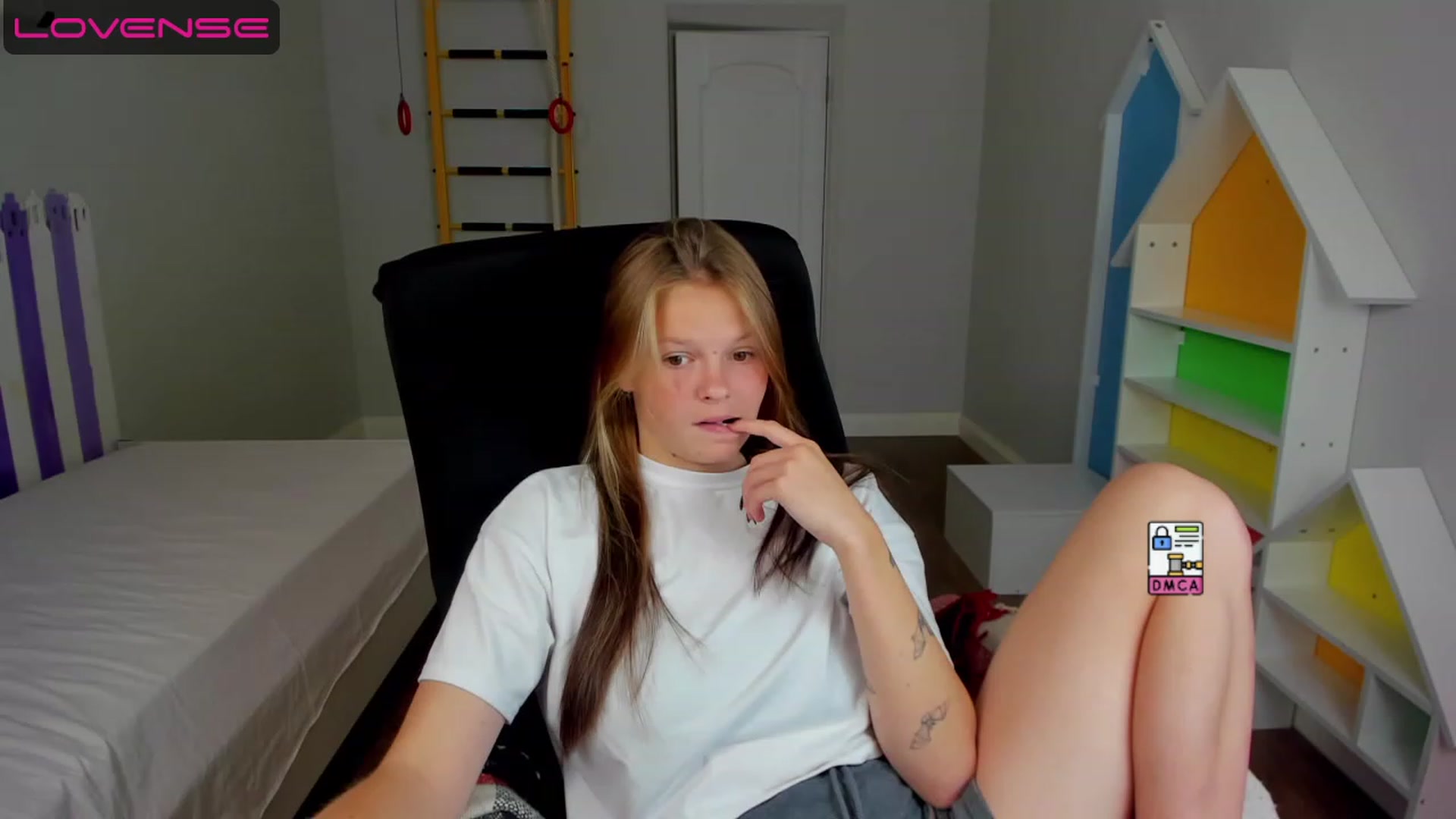 Gallery image thumbnail from Annasteel's myfreecams stream on, 07/23/2023, 10:25 image 6 of 20