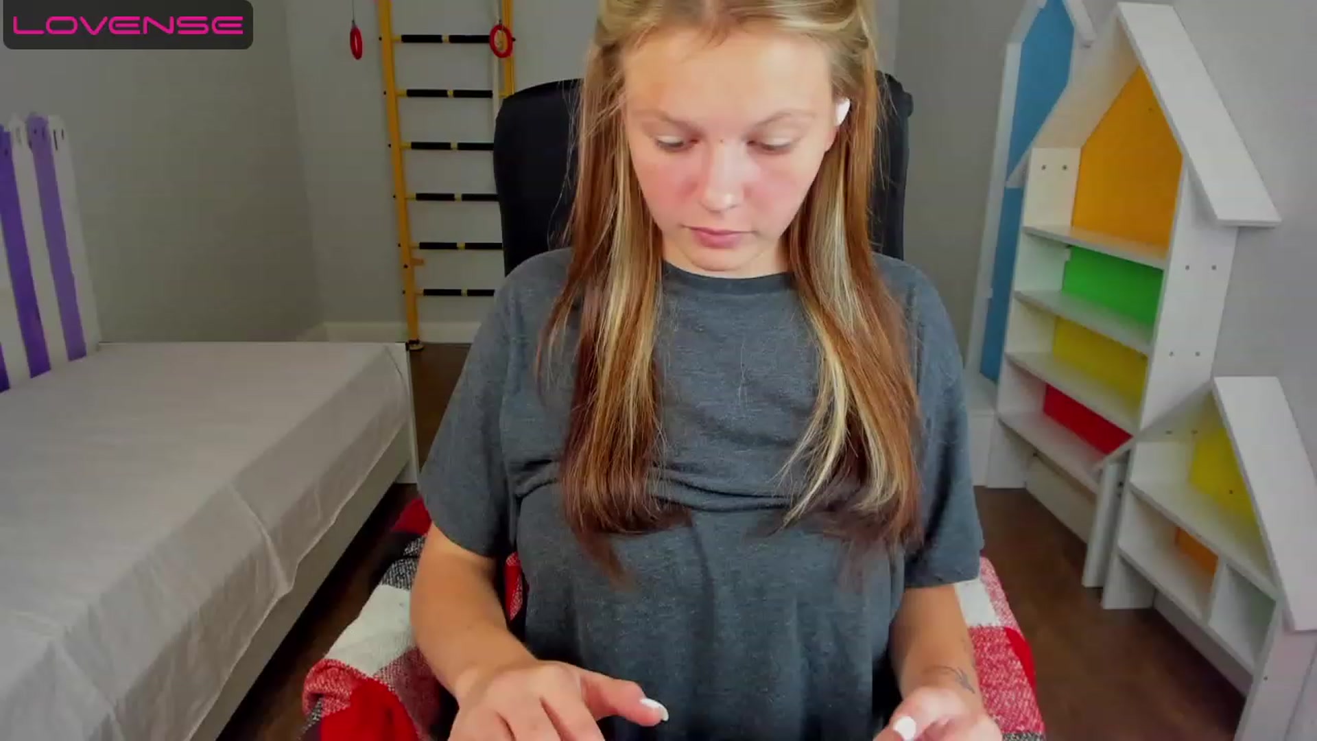 Gallery image thumbnail from Annasteel's myfreecams stream on, 07/25/2023, 08:39 image 3 of 20