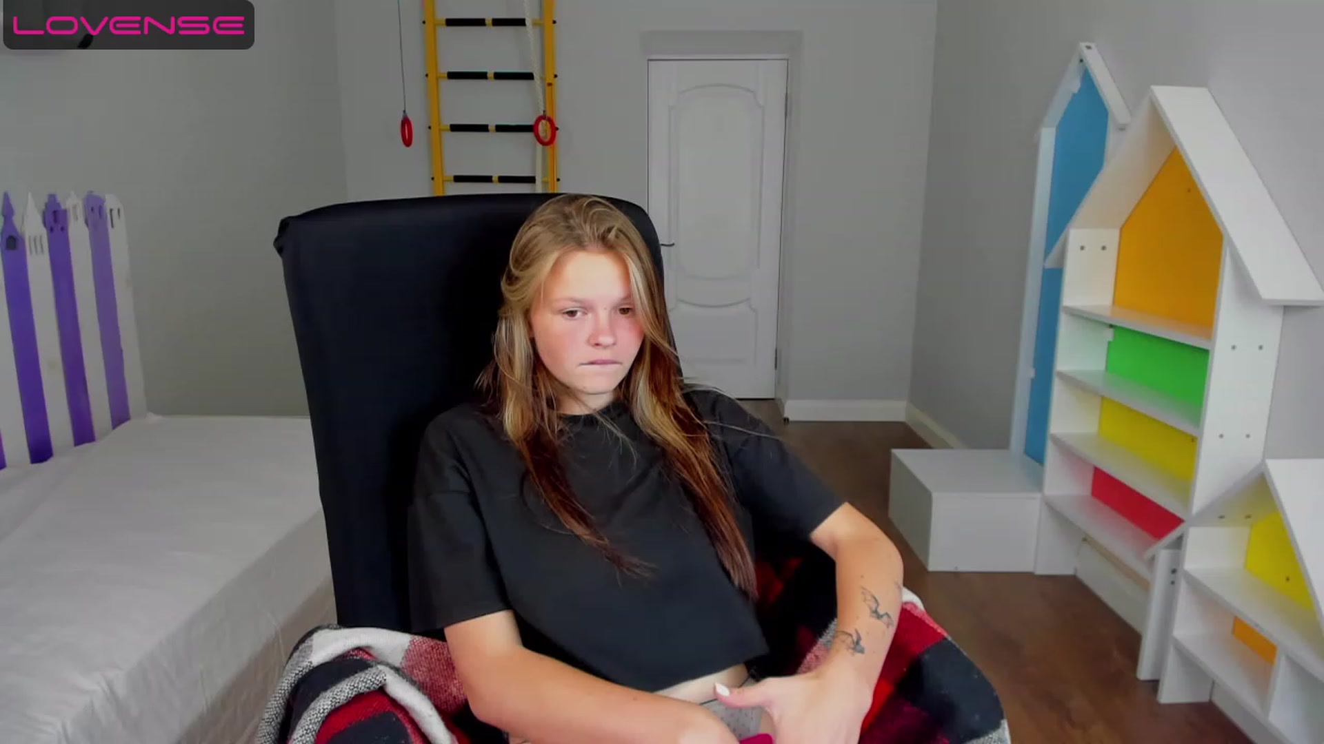 Gallery image thumbnail from Annasteel's myfreecams stream on, 07/26/2023, 10:29 image 6 of 20
