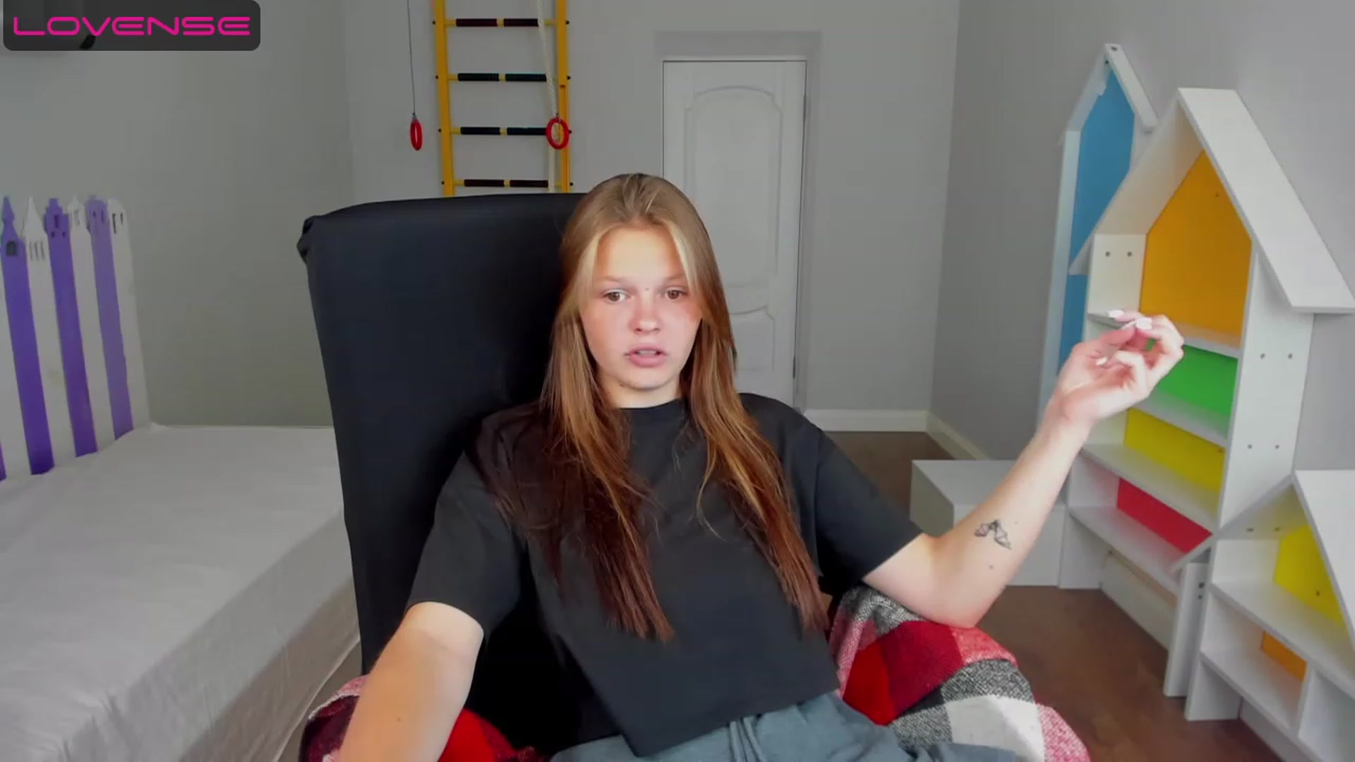 Gallery image thumbnail from Annasteel's myfreecams stream on, 07/26/2023, 11:26 image 18 of 20