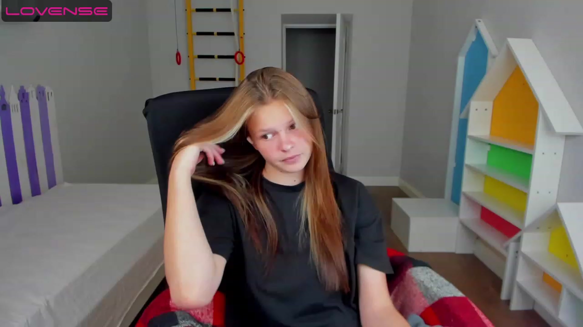 Gallery image thumbnail from Annasteel's myfreecams stream on, 07/26/2023, 11:26 image 1 of 20