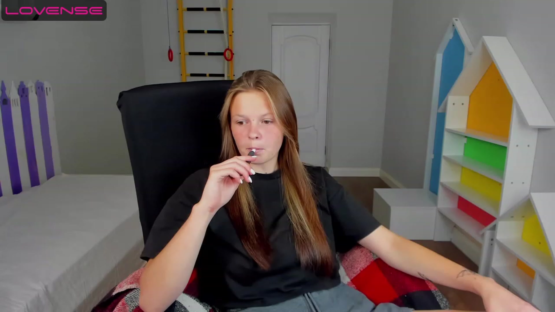 Gallery image thumbnail from Annasteel's myfreecams stream on, 07/26/2023, 11:26 image 10 of 20