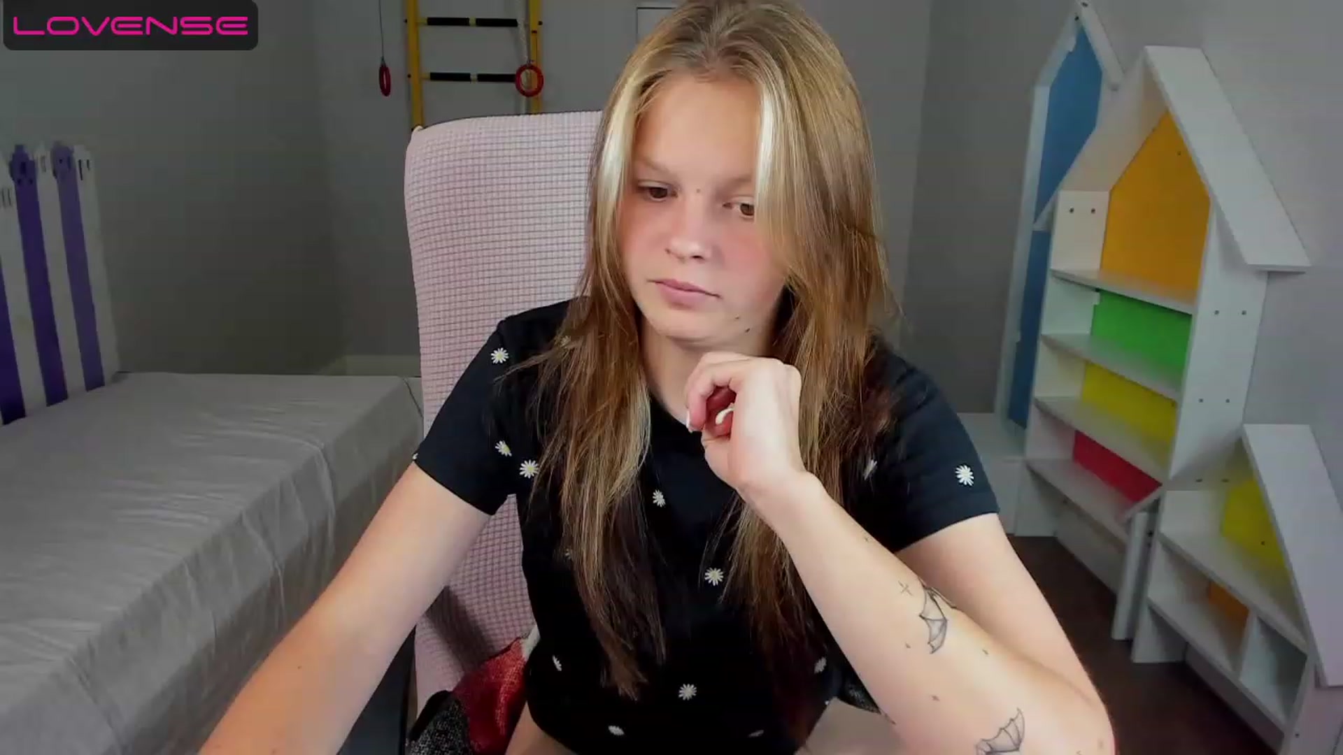Gallery image thumbnail from Annasteel's myfreecams stream on, 07/28/2023, 11:20 image 6 of 20