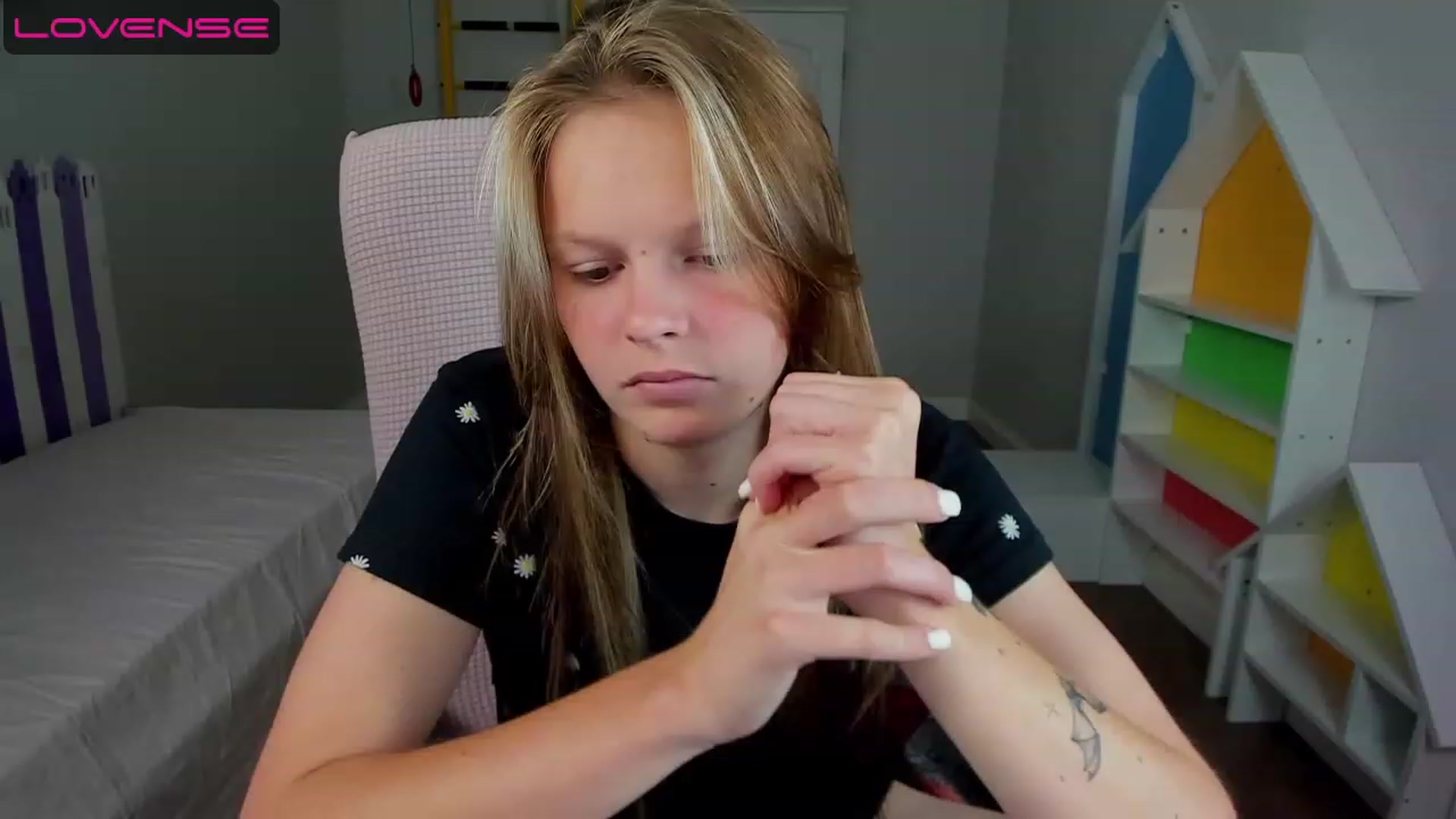 Gallery image thumbnail from Annasteel's myfreecams stream on, 07/28/2023, 11:20 image 17 of 20