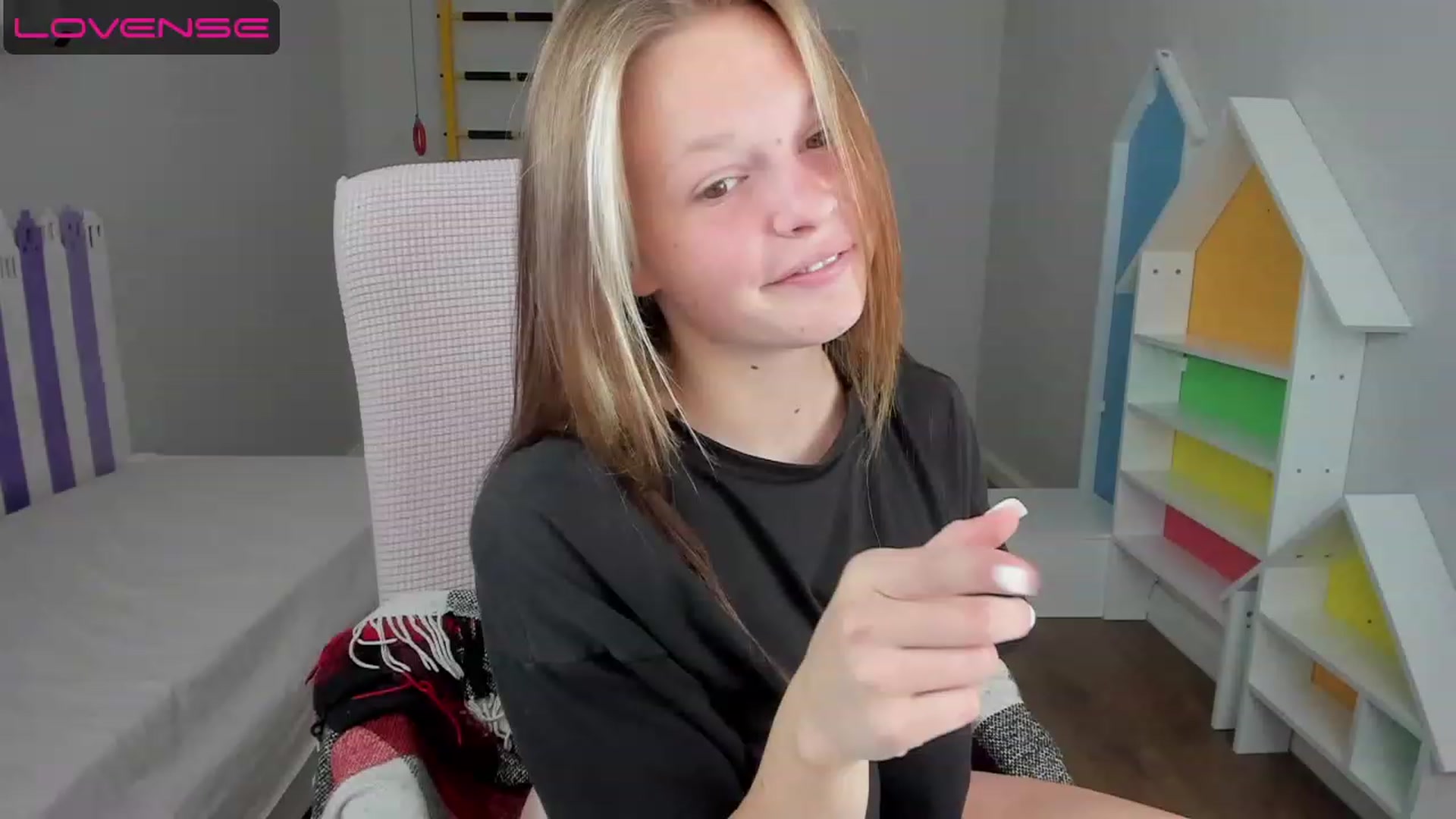 Gallery image thumbnail from Annasteel's myfreecams stream on, 08/10/2023, 08:08 image 5 of 20