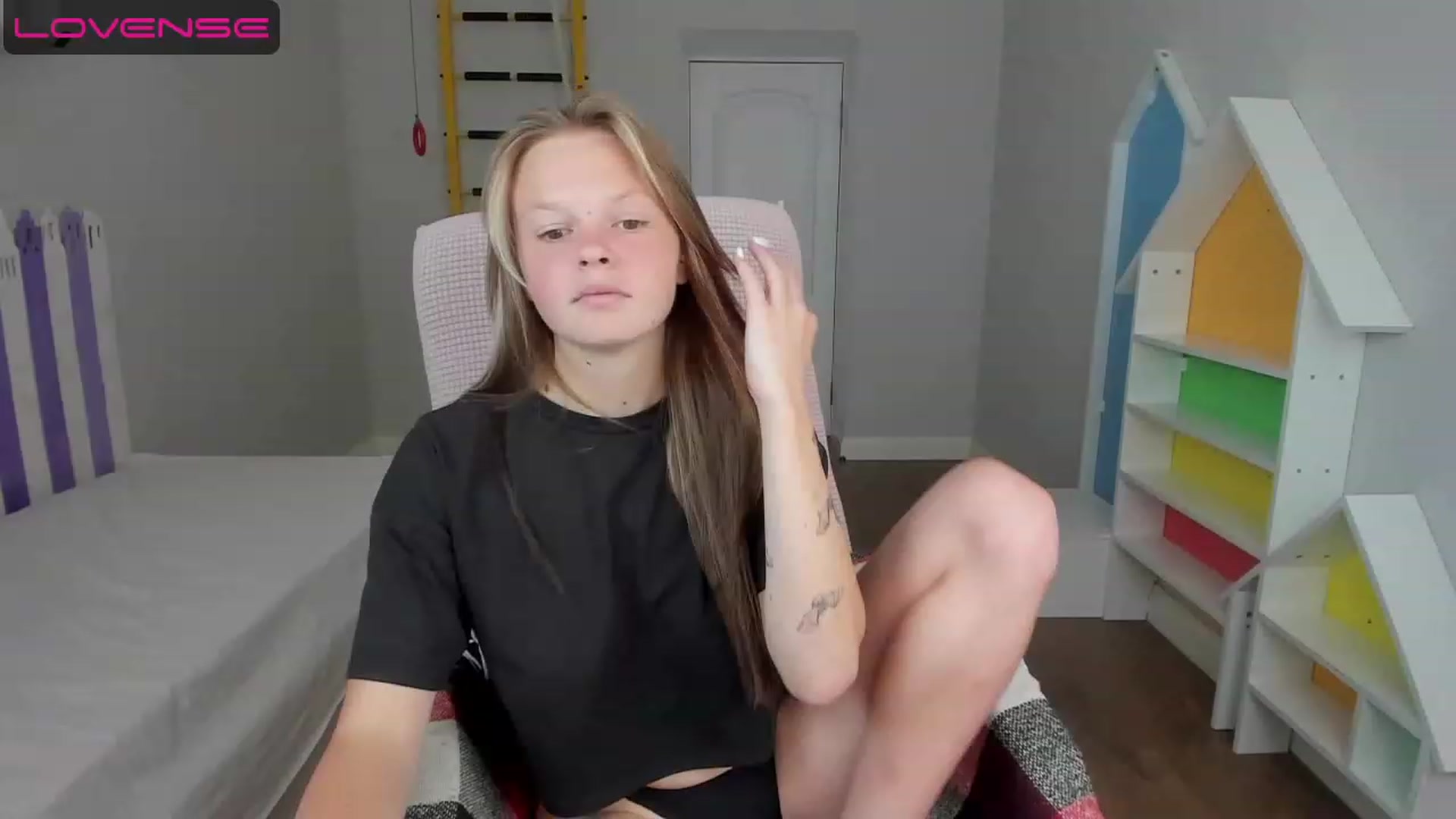 Gallery image thumbnail from Annasteel's myfreecams stream on, 08/10/2023, 08:08 image 10 of 20