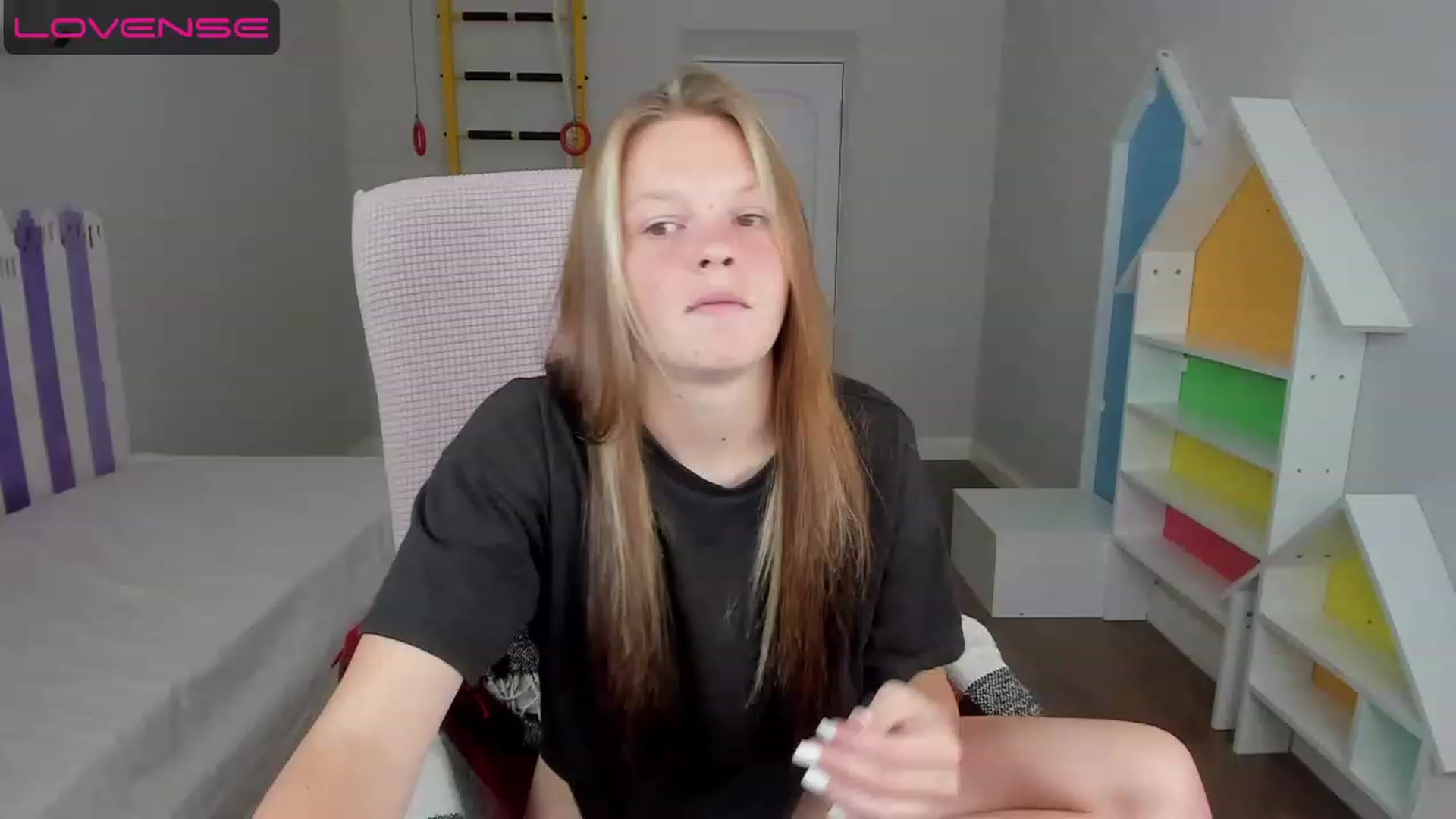 Gallery image thumbnail from Annasteel's myfreecams stream on, 08/10/2023, 08:08 image 4 of 20